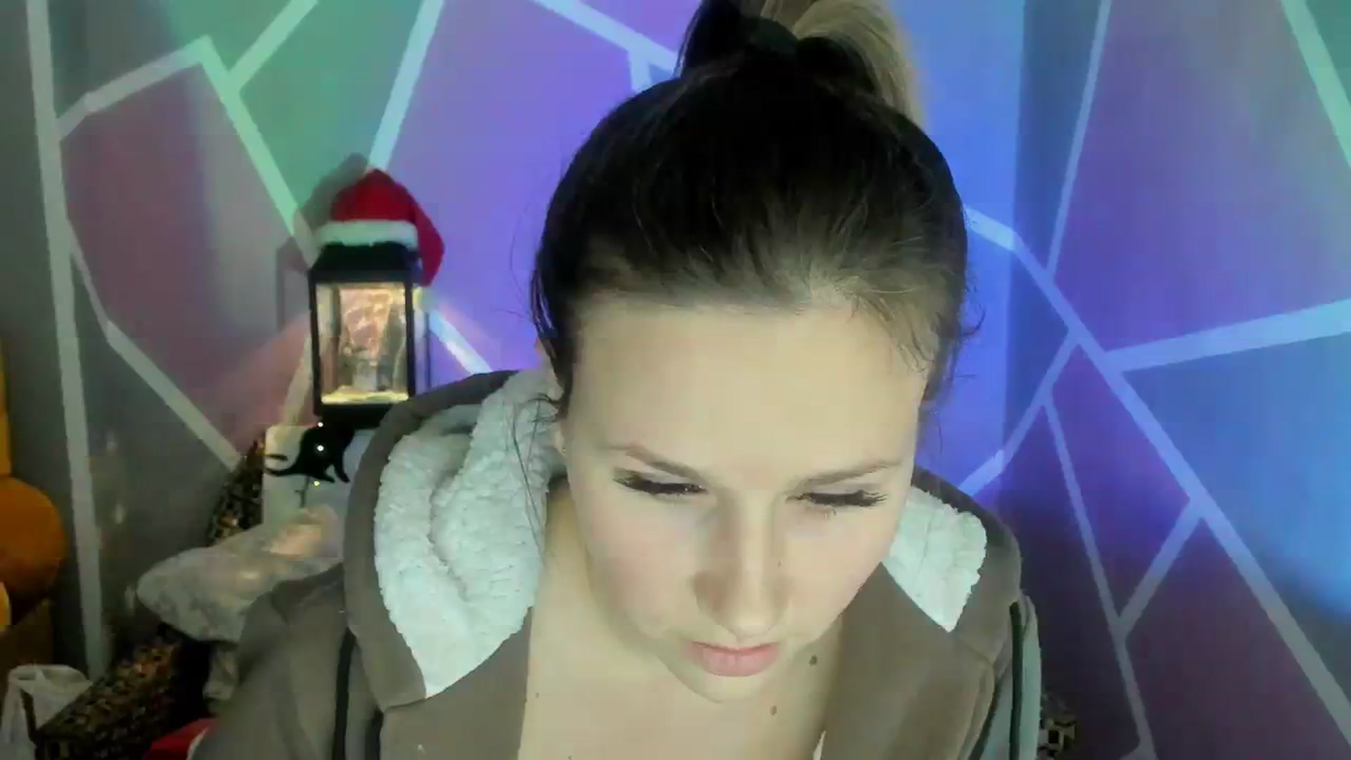 Gallery image thumbnail from Sexy_Ukr's myfreecams stream on, 12/20/2023, 19:55 image 16 of 20