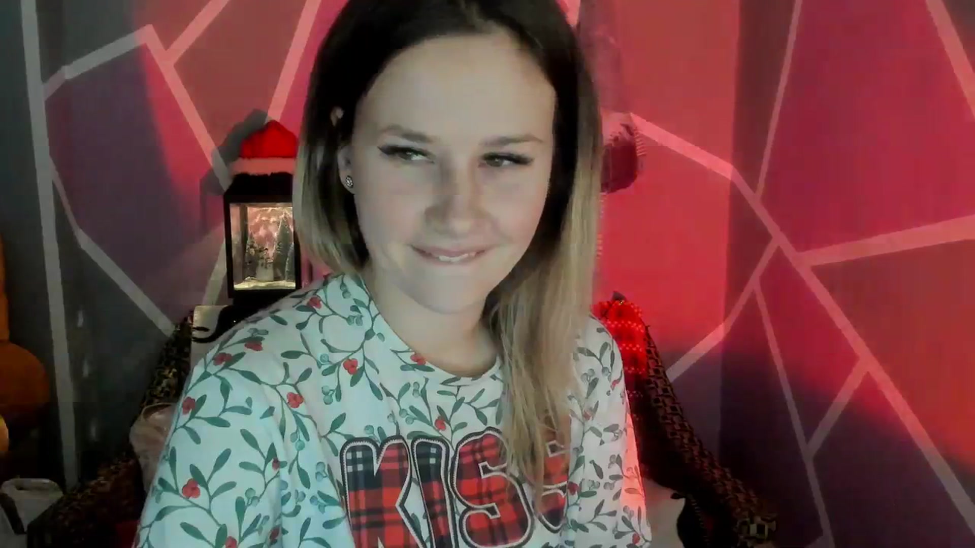 Gallery image thumbnail from Sexy_Ukr's myfreecams stream on, 12/21/2023, 17:10 image 3 of 20