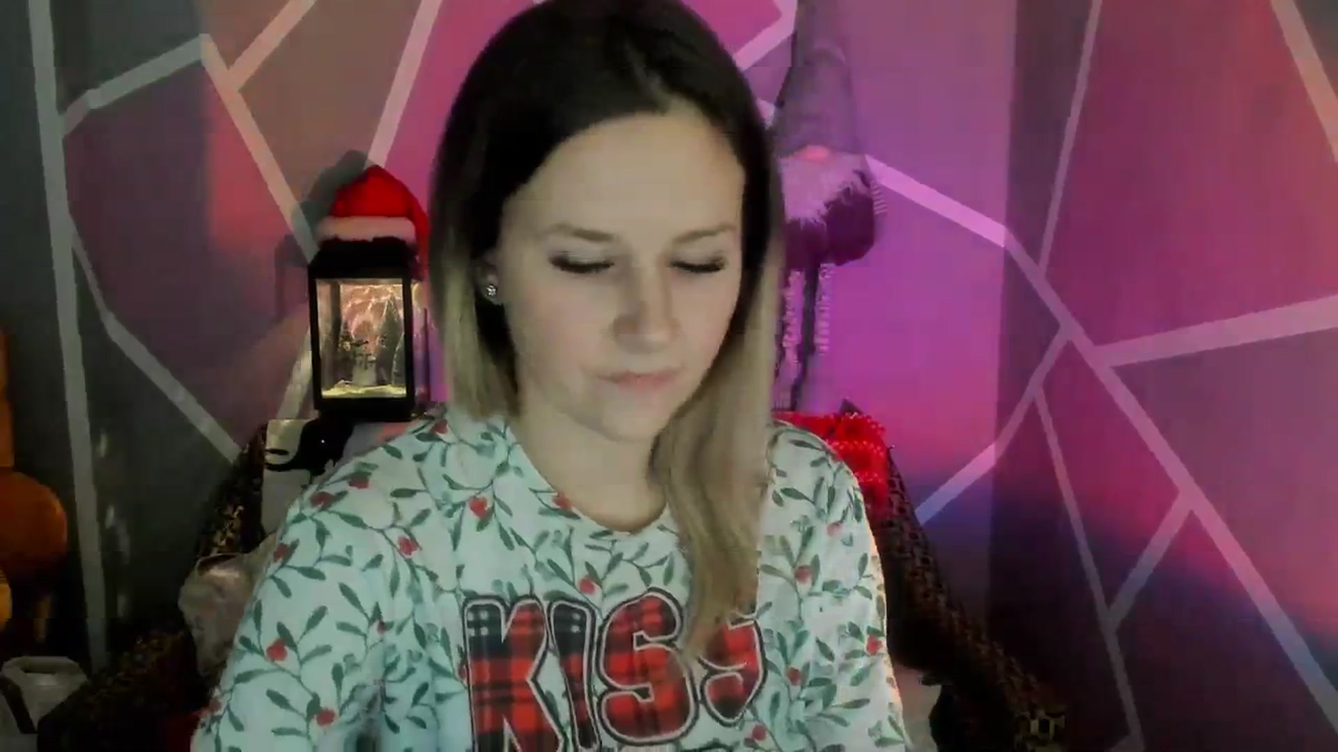 Gallery image thumbnail from Sexy_Ukr's myfreecams stream on, 12/21/2023, 17:10 image 10 of 20