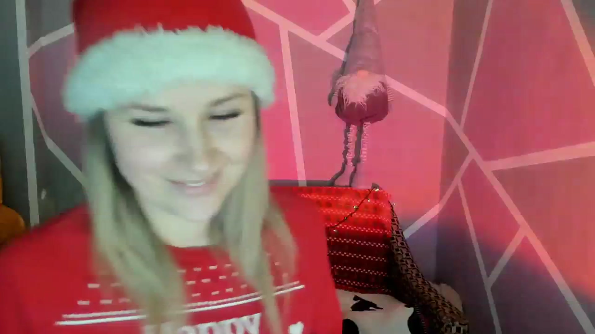 Gallery image thumbnail from Sexy_Ukr's myfreecams stream on, 12/25/2023, 16:13 image 16 of 20