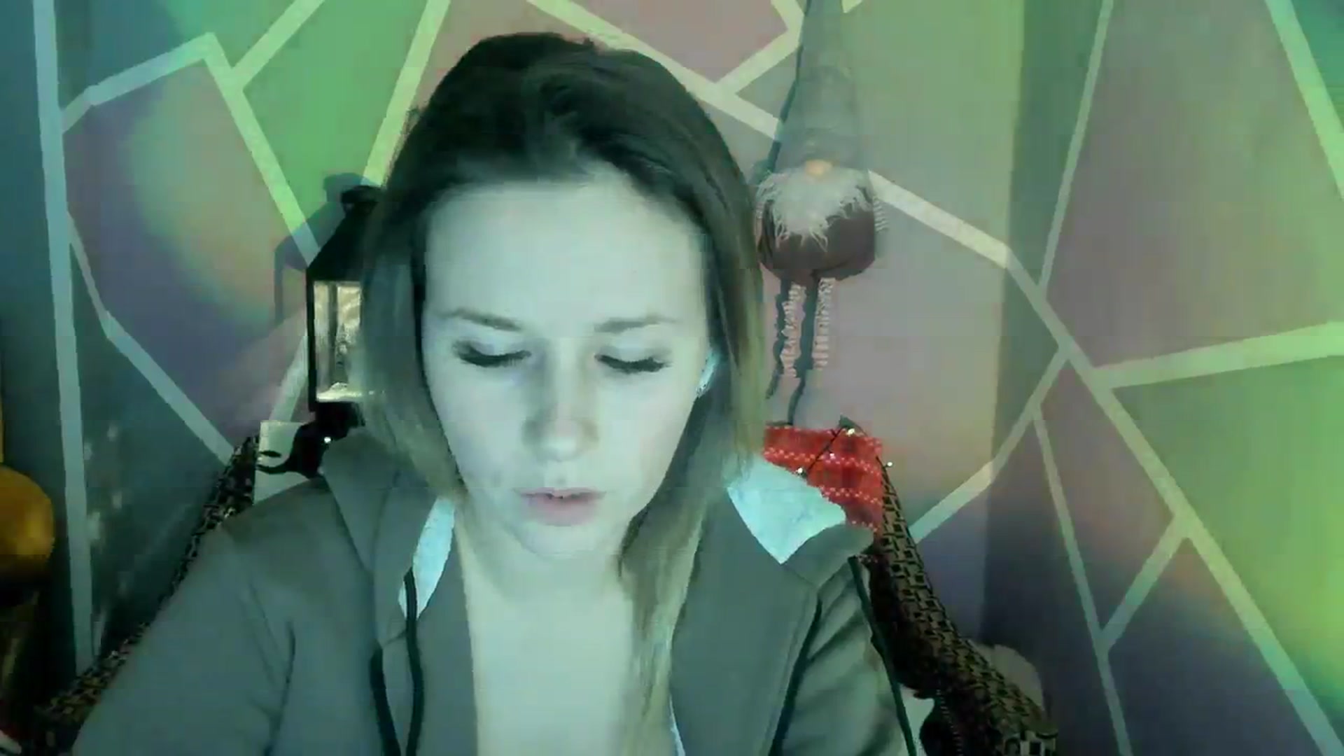 Gallery image thumbnail from Sexy_Ukr's myfreecams stream on, 12/25/2023, 17:48 image 14 of 20
