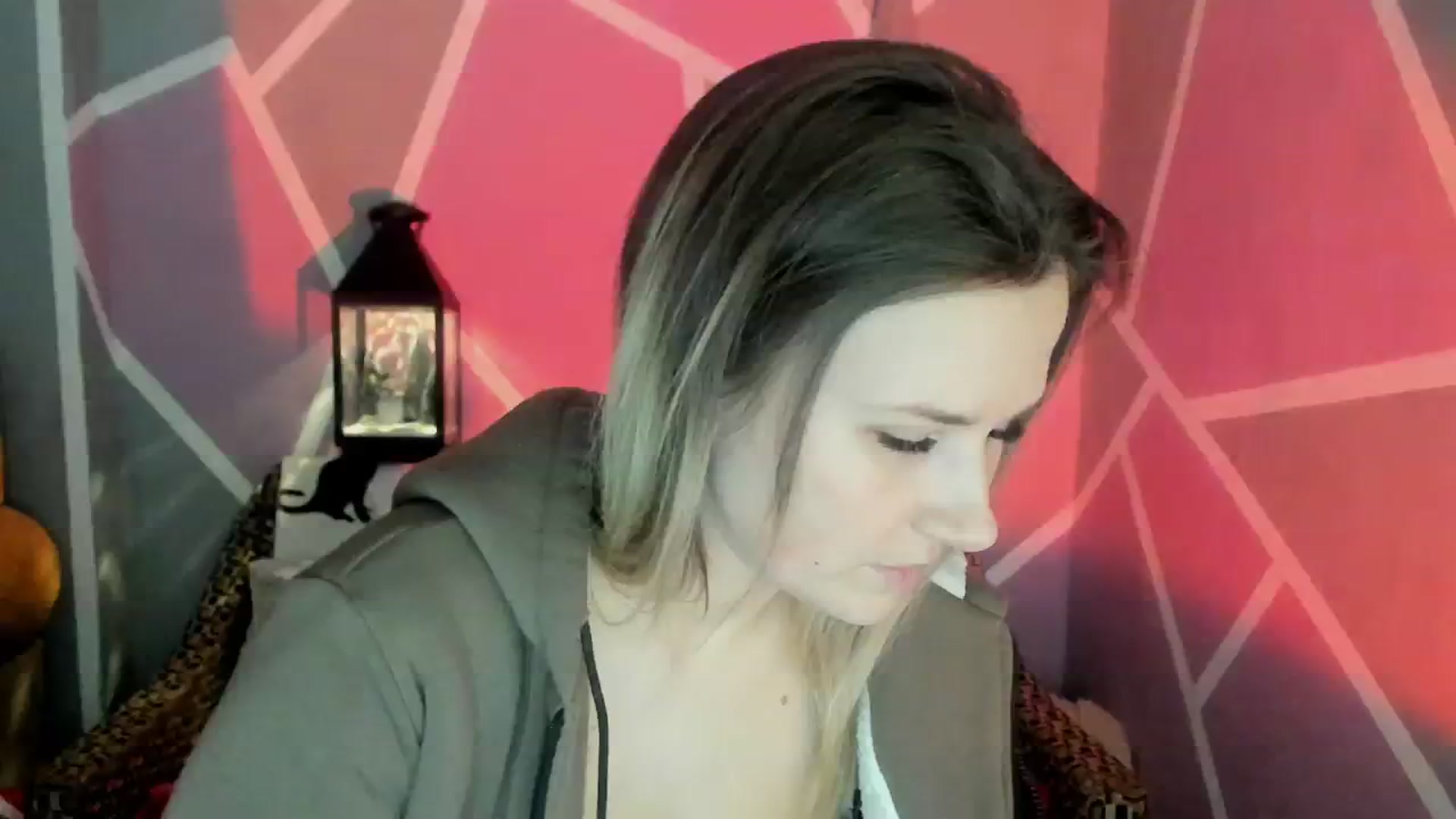 Gallery image thumbnail from Sexy_Ukr's myfreecams stream on, 12/25/2023, 18:50 image 10 of 20