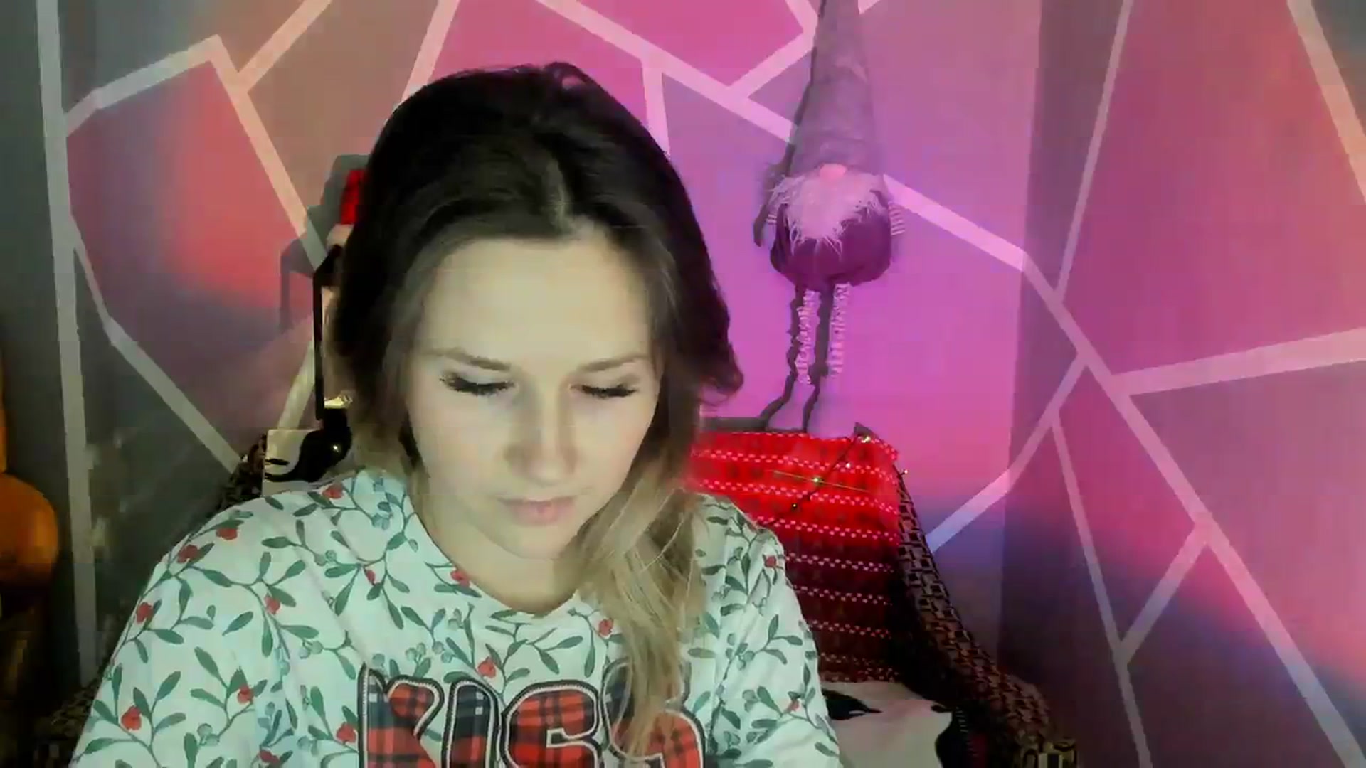 Gallery image thumbnail from Sexy_Ukr's myfreecams stream on, 12/26/2023, 17:14 image 15 of 20