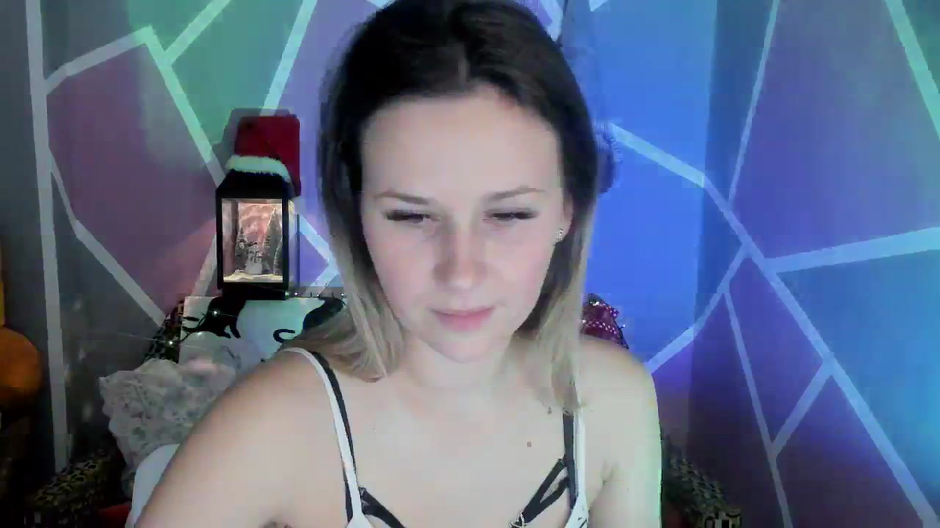 Gallery image thumbnail from Sexy_Ukr's myfreecams stream on, 12/27/2023, 16:56 image 16 of 20