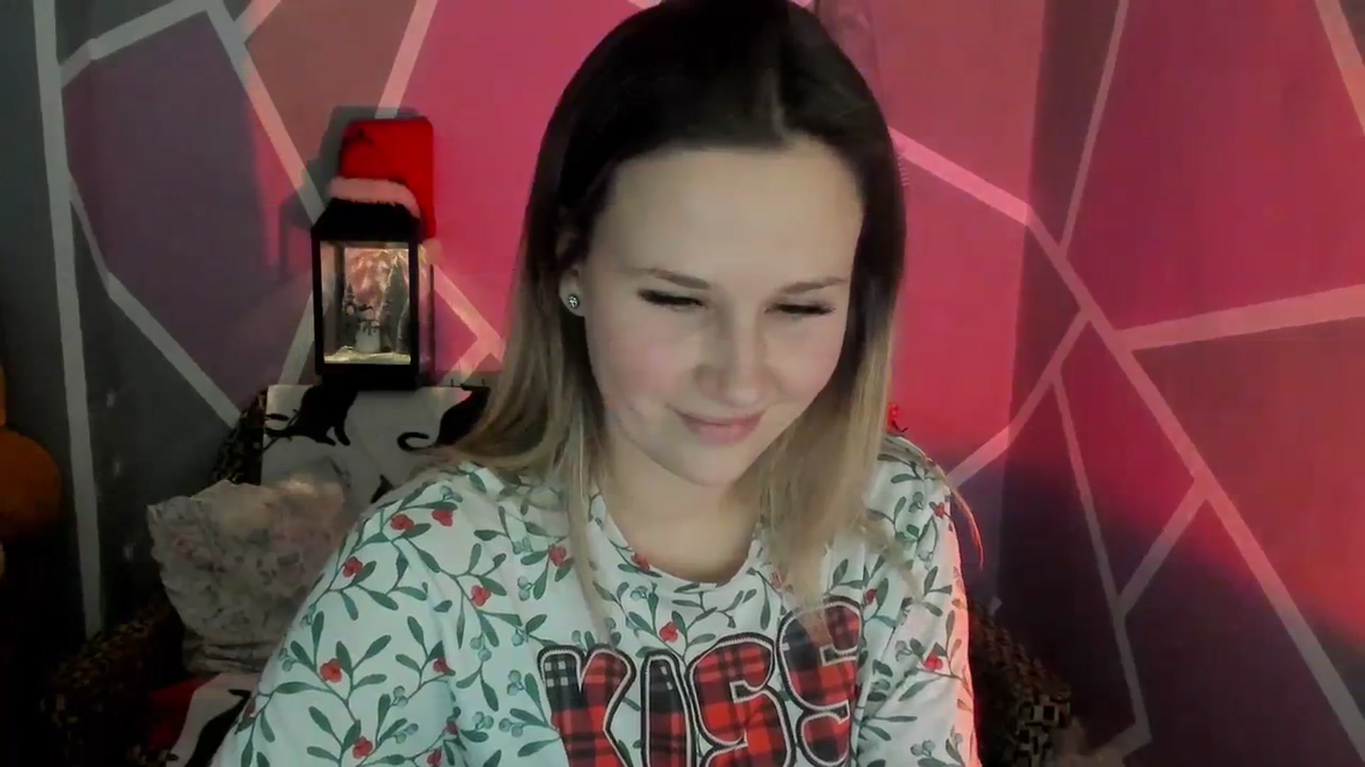 Gallery image thumbnail from Sexy_Ukr's myfreecams stream on, 12/29/2023, 17:20 image 16 of 20