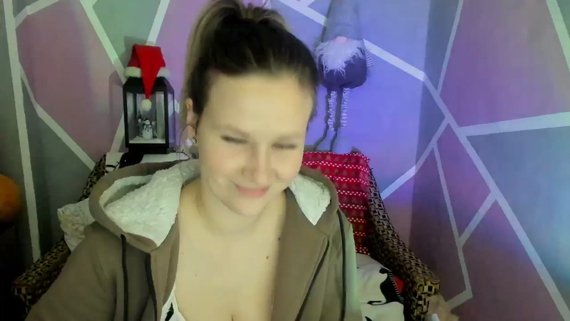 Gallery image thumbnail from Sexy_Ukr's myfreecams stream on, 01/08/2024, 20:01 image 13 of 20