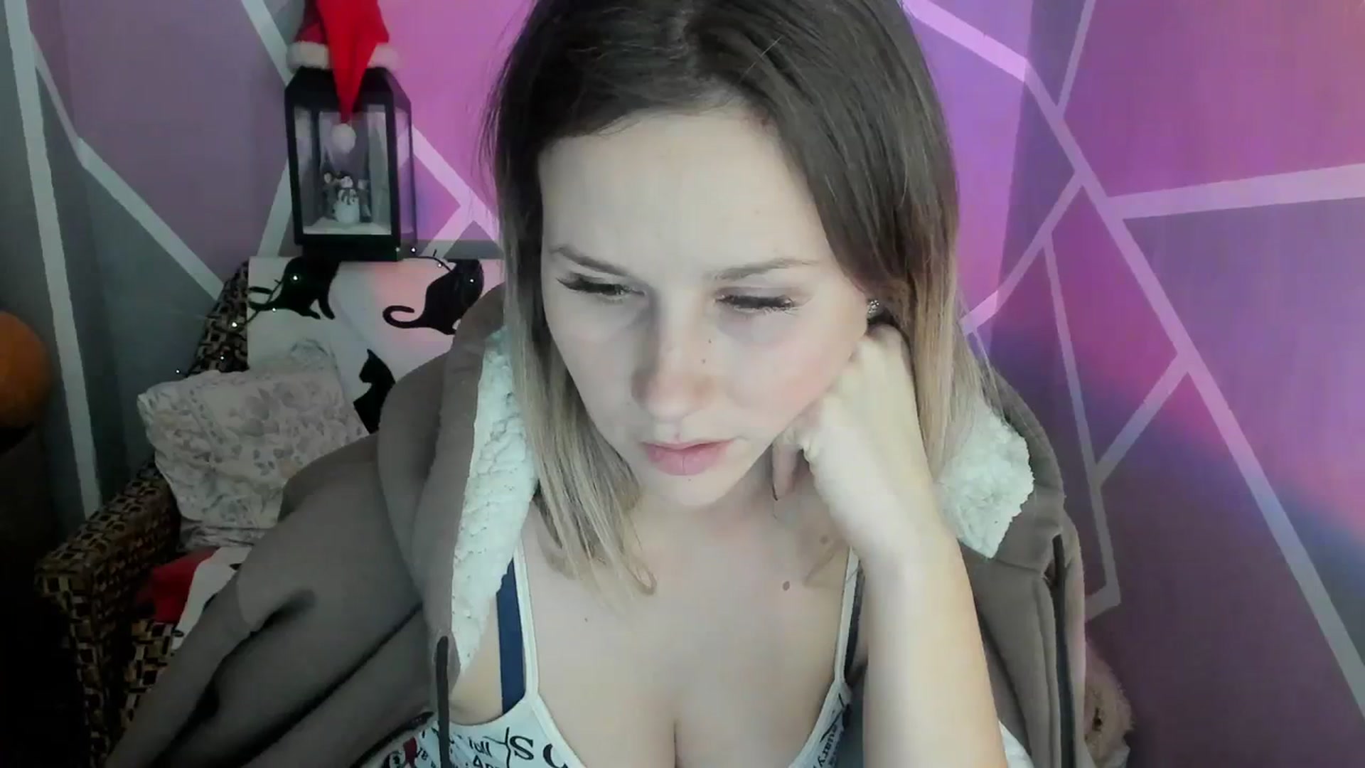 Gallery image thumbnail from Sexy_Ukr's myfreecams stream on, 01/10/2024, 17:06 image 6 of 20