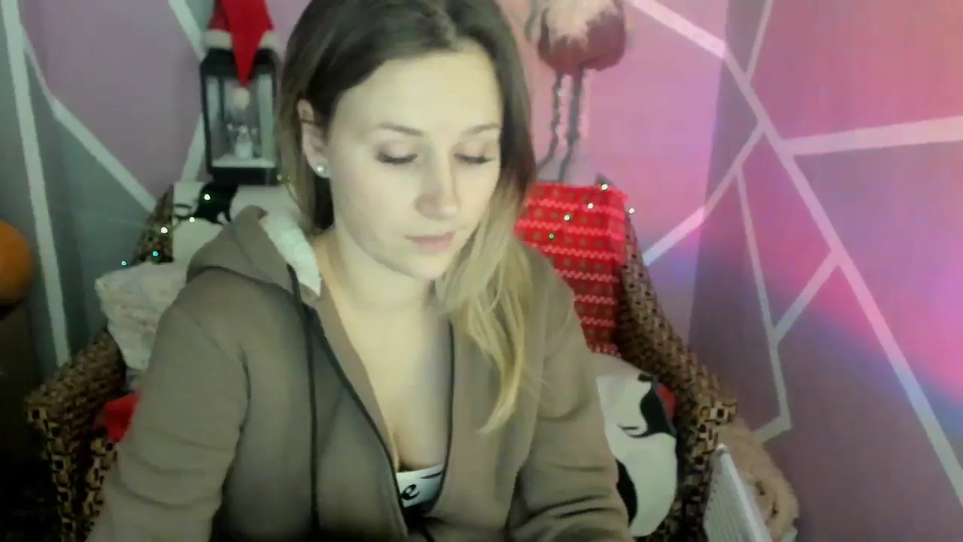 Gallery image thumbnail from Sexy_Ukr's myfreecams stream on, 01/10/2024, 18:21 image 7 of 20