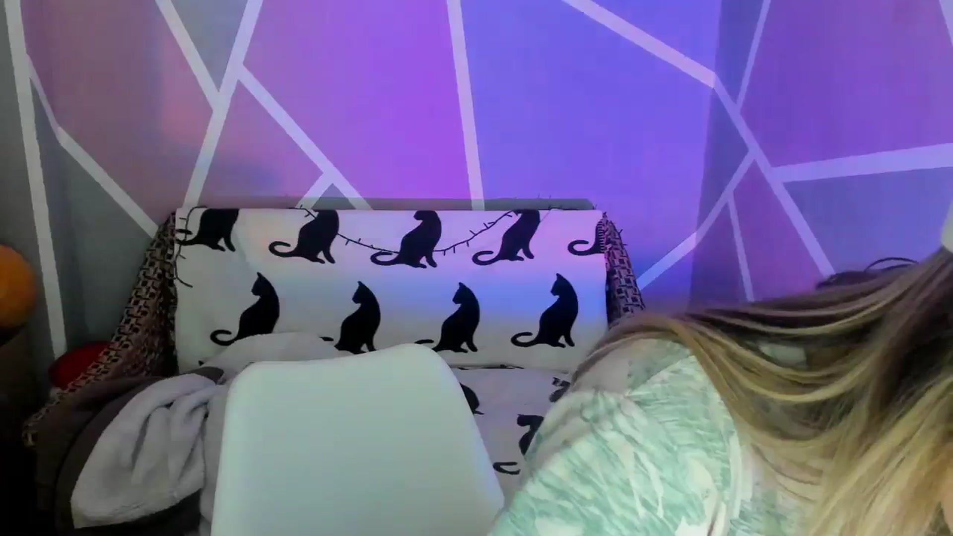 Gallery image thumbnail from Sexy_Ukr's myfreecams stream on, 01/24/2024, 19:59 image 4 of 20