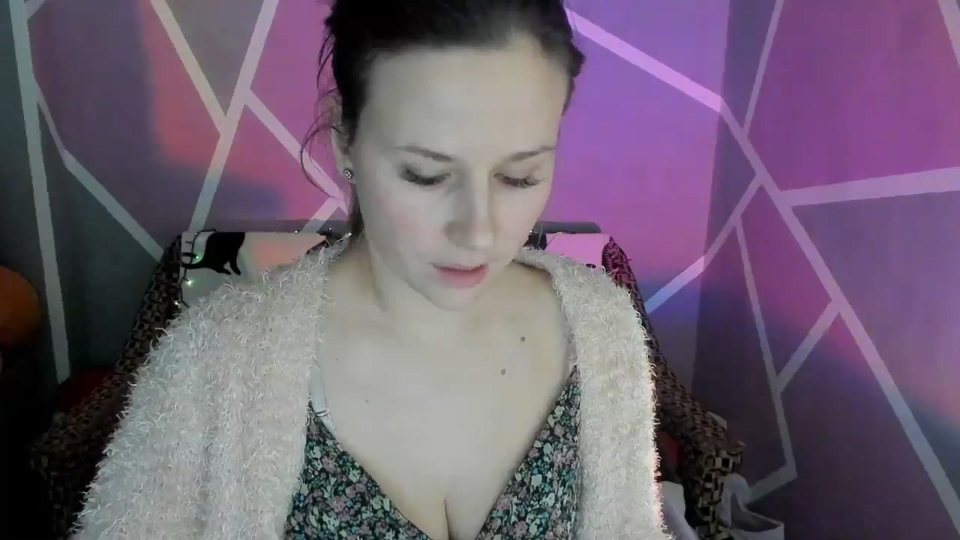 Gallery image thumbnail from Sexy_Ukr's myfreecams stream on, 01/25/2024, 20:14 image 16 of 20