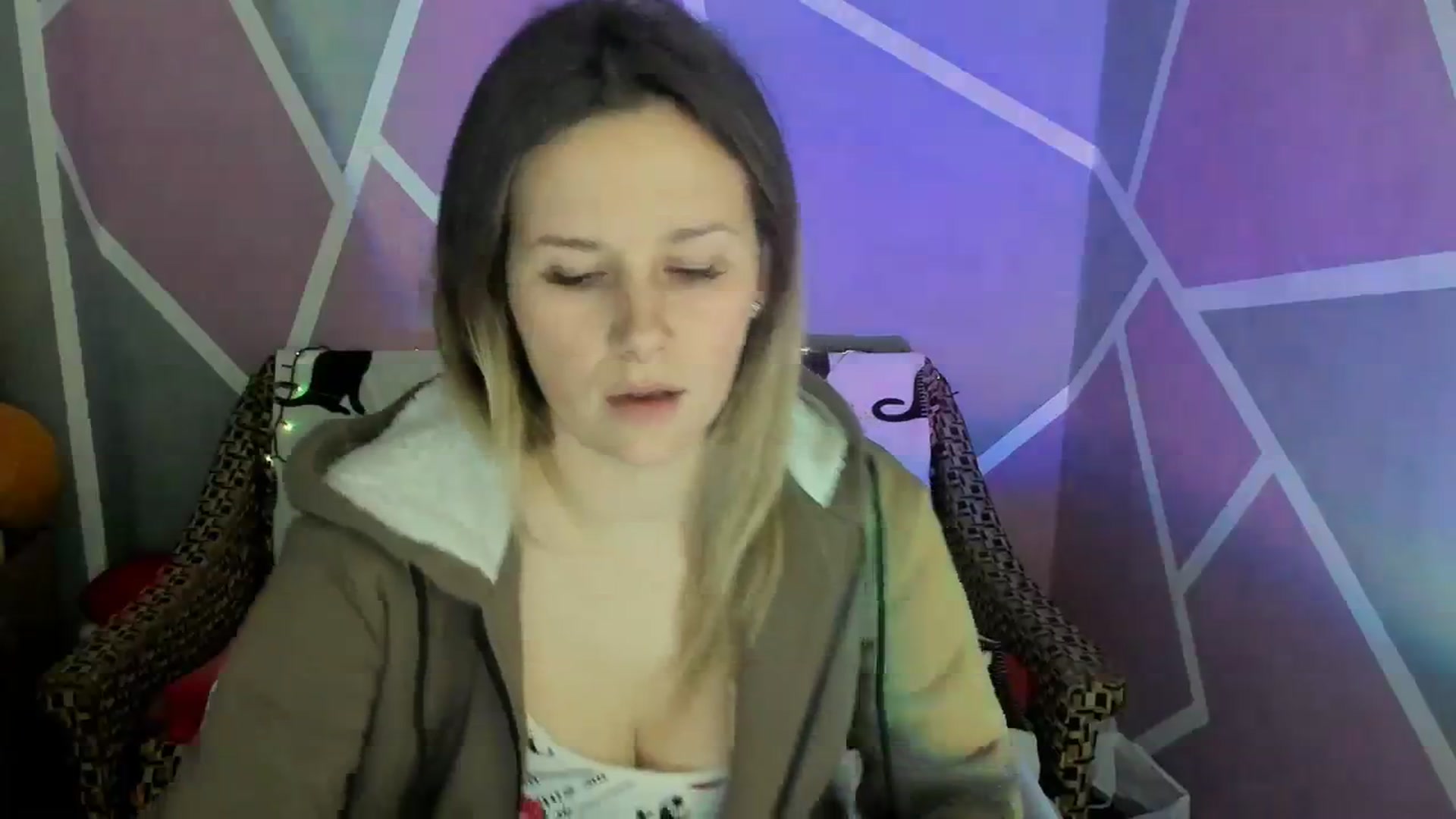Gallery image thumbnail from Sexy_Ukr's myfreecams stream on, 01/26/2024, 18:14 image 13 of 20