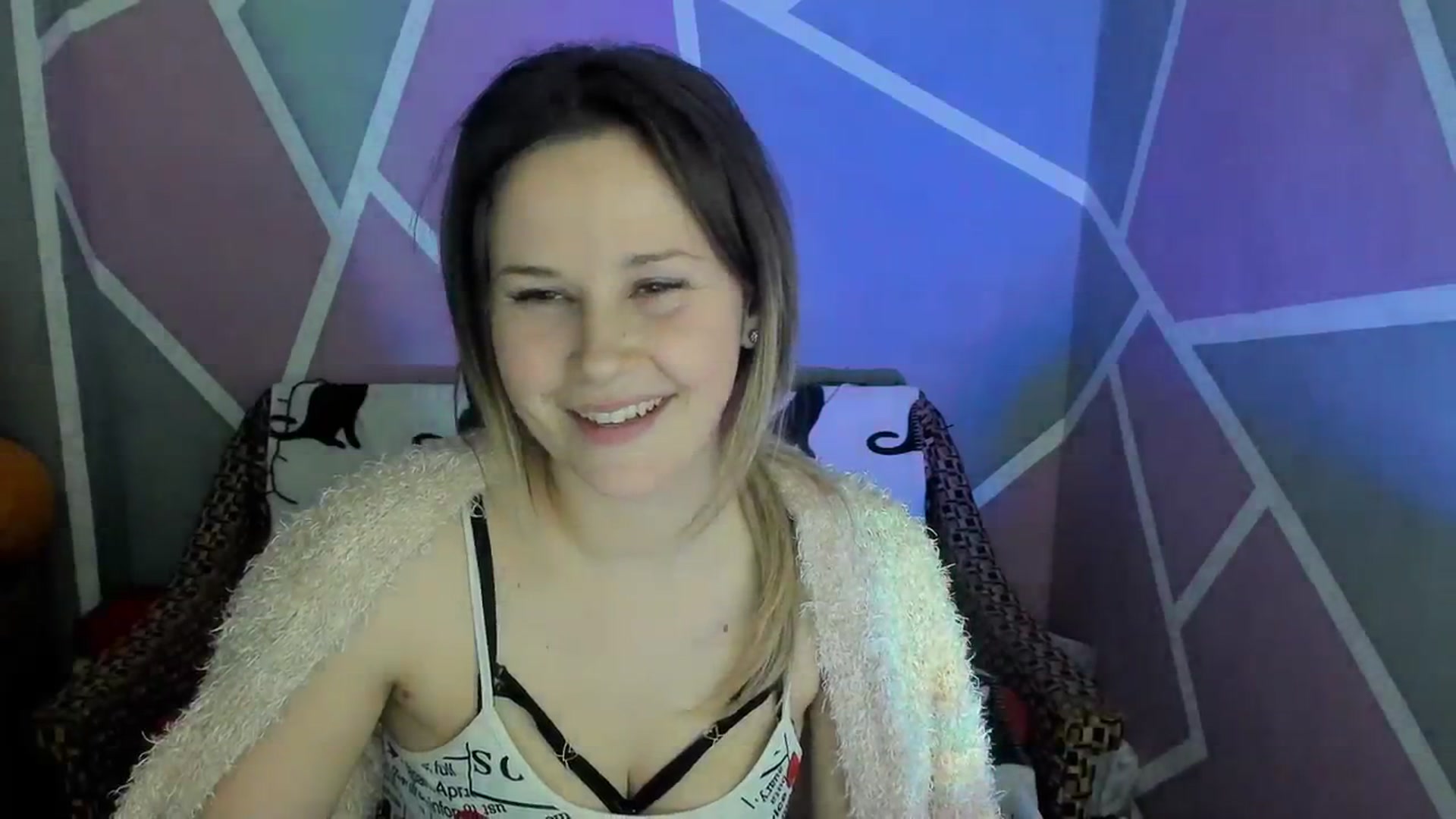 Gallery image thumbnail from Sexy_Ukr's myfreecams stream on, 01/27/2024, 19:48 image 15 of 20