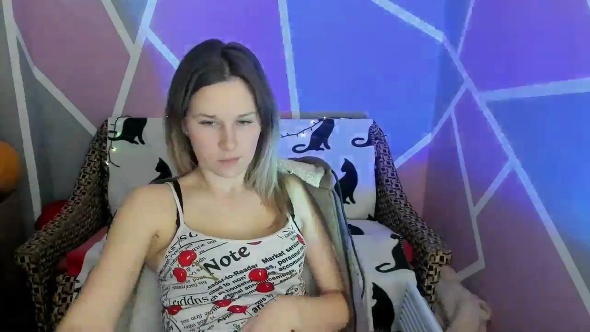 Gallery image thumbnail from Sexy_Ukr's myfreecams stream on, 02/01/2024, 18:00 image 13 of 20