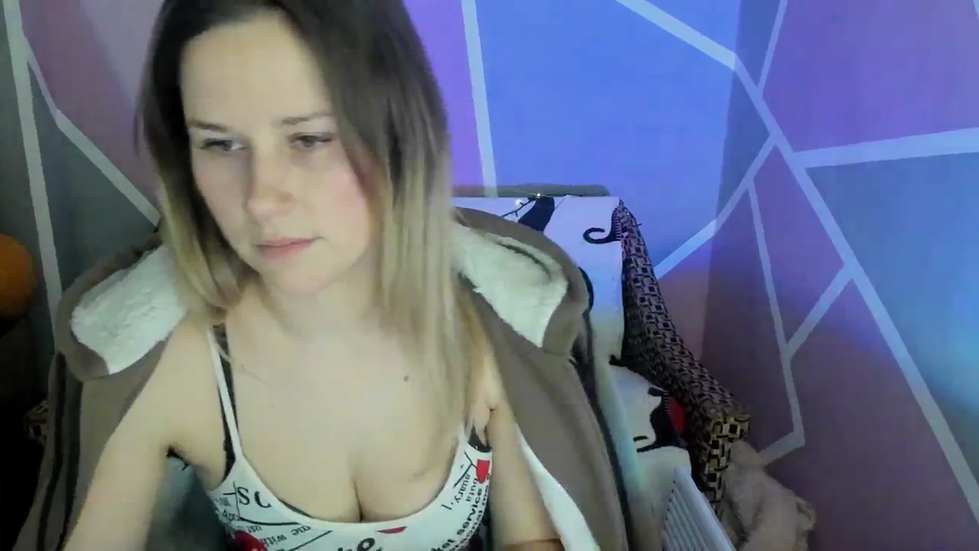 Gallery image thumbnail from Sexy_Ukr's myfreecams stream on, 02/01/2024, 18:00 image 18 of 20