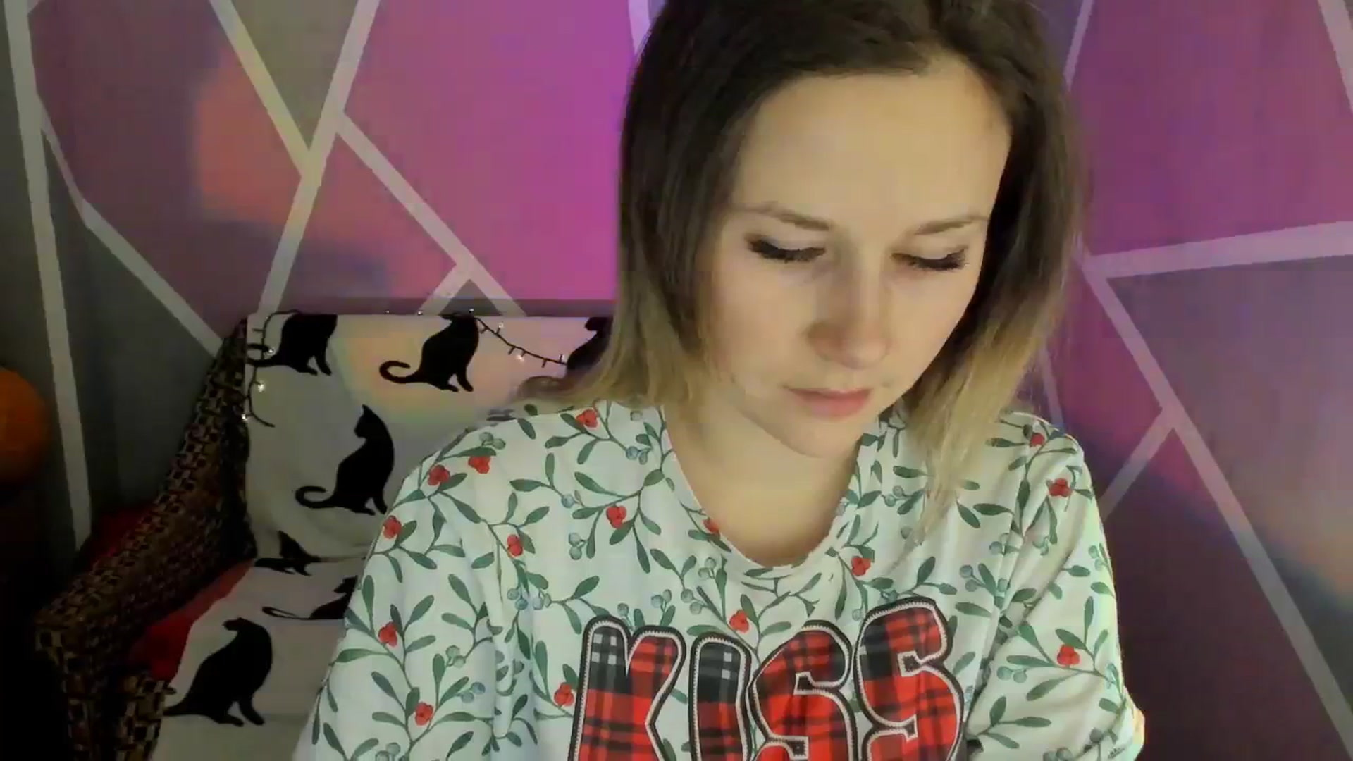 Gallery image thumbnail from Sexy_Ukr's myfreecams stream on, 02/02/2024, 18:03 image 2 of 20