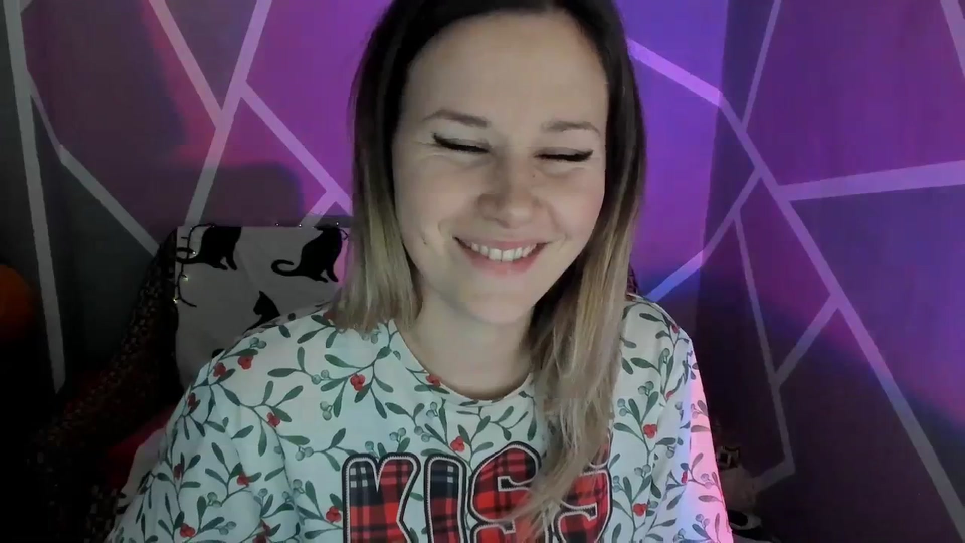 Gallery image thumbnail from Sexy_Ukr's myfreecams stream on, 02/02/2024, 19:47 image 2 of 20