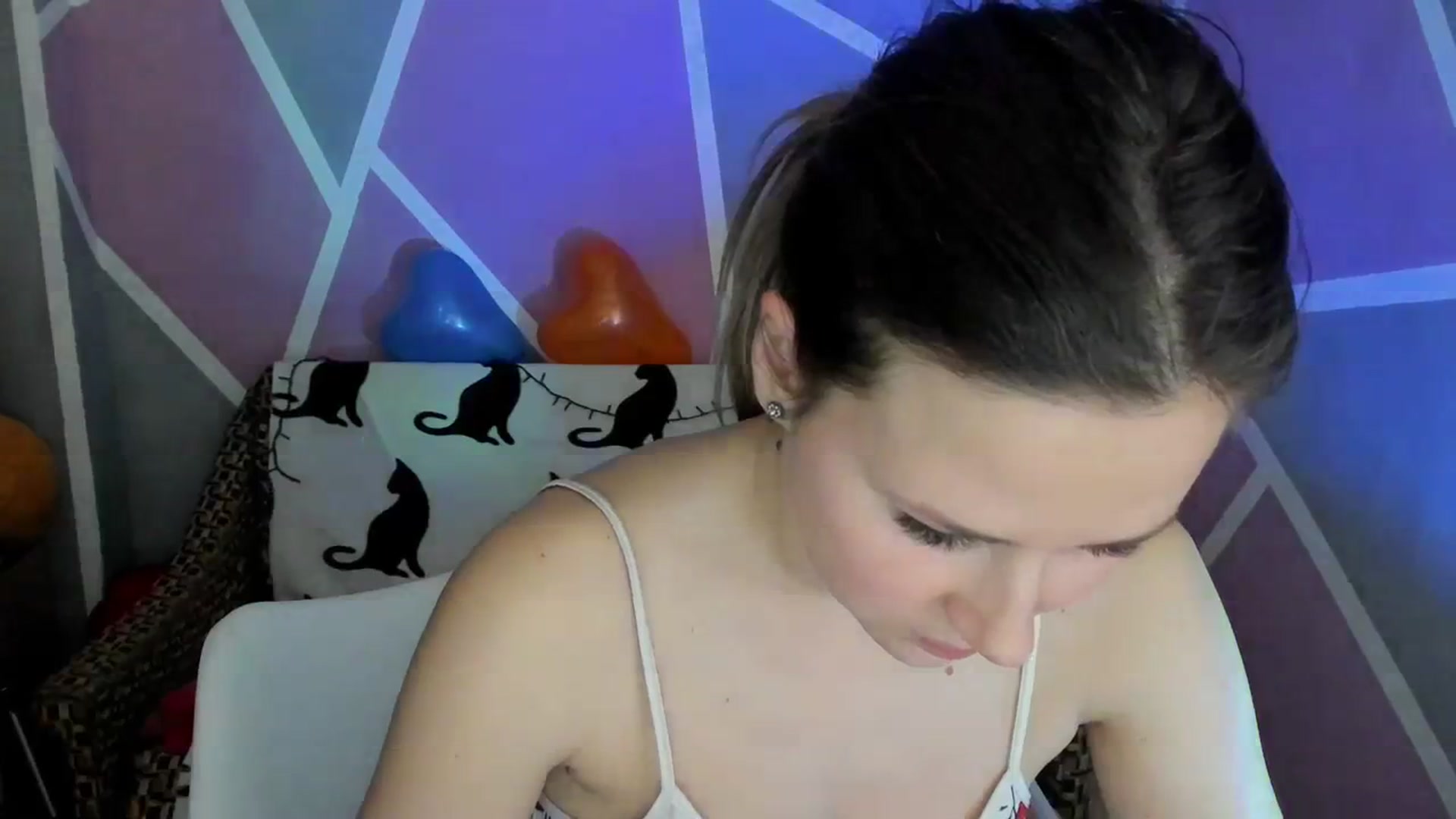 Gallery image thumbnail from Sexy_Ukr's myfreecams stream on, 02/04/2024, 18:52 image 11 of 20