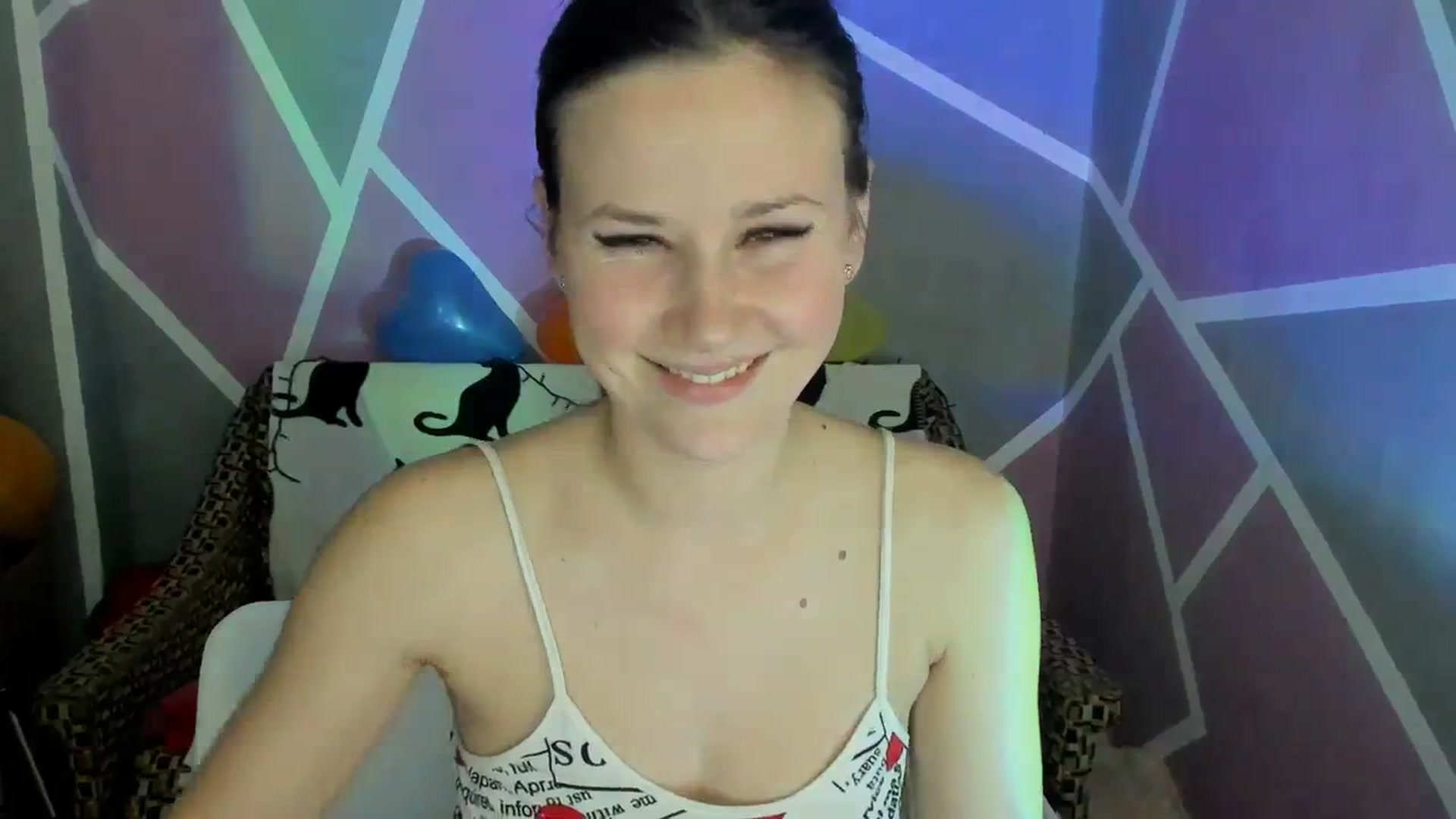 Gallery image thumbnail from Sexy_Ukr's myfreecams stream on, 02/04/2024, 18:52 image 14 of 20