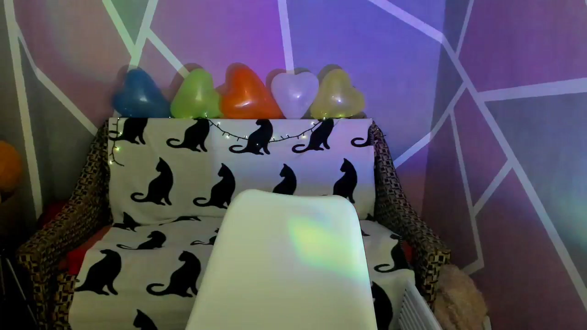 Gallery image thumbnail from Sexy_Ukr's myfreecams stream on, 02/05/2024, 16:05 image 12 of 20