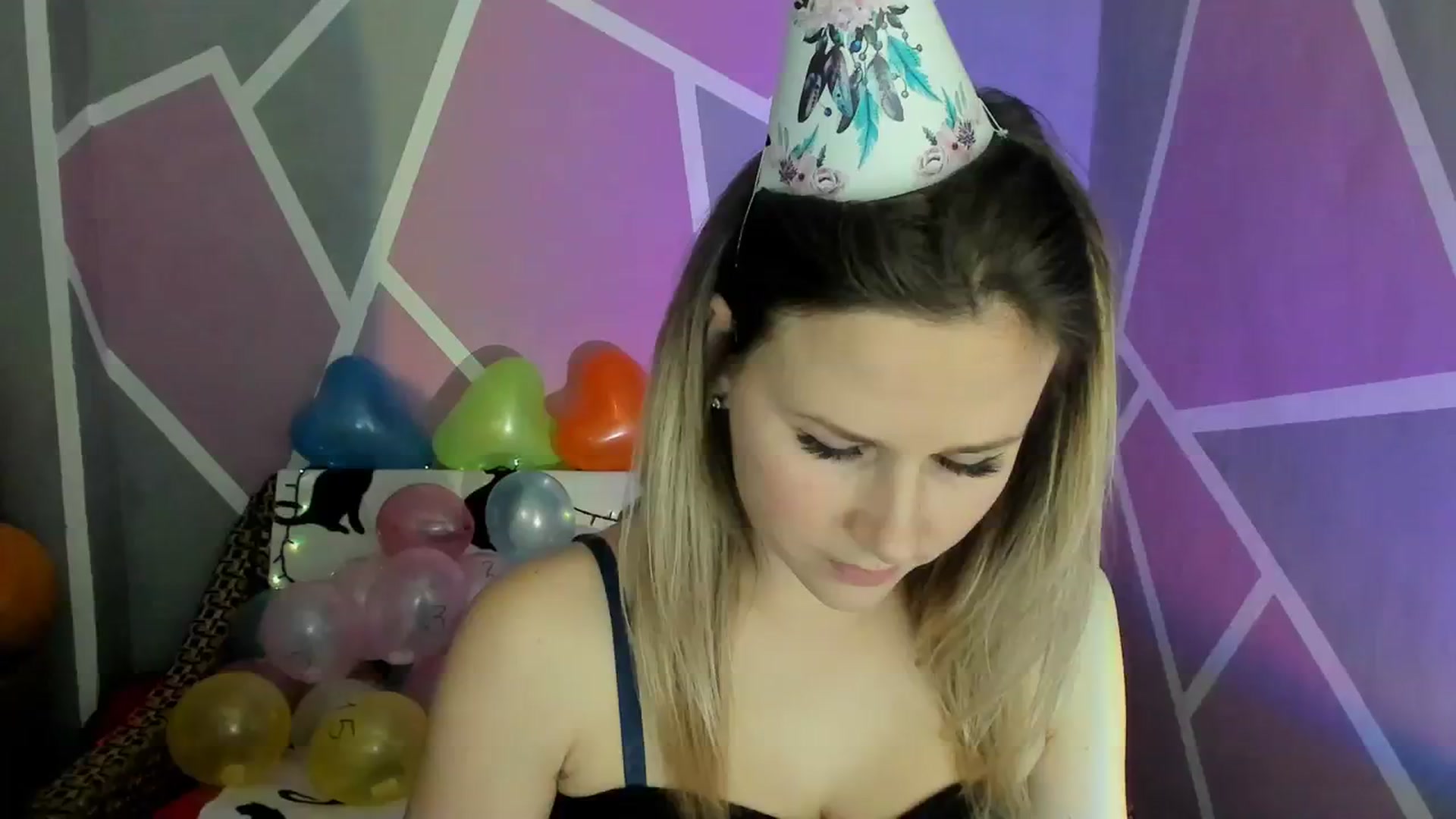 Gallery image thumbnail from Sexy_Ukr's myfreecams stream on, 02/06/2024, 17:53 image 6 of 20