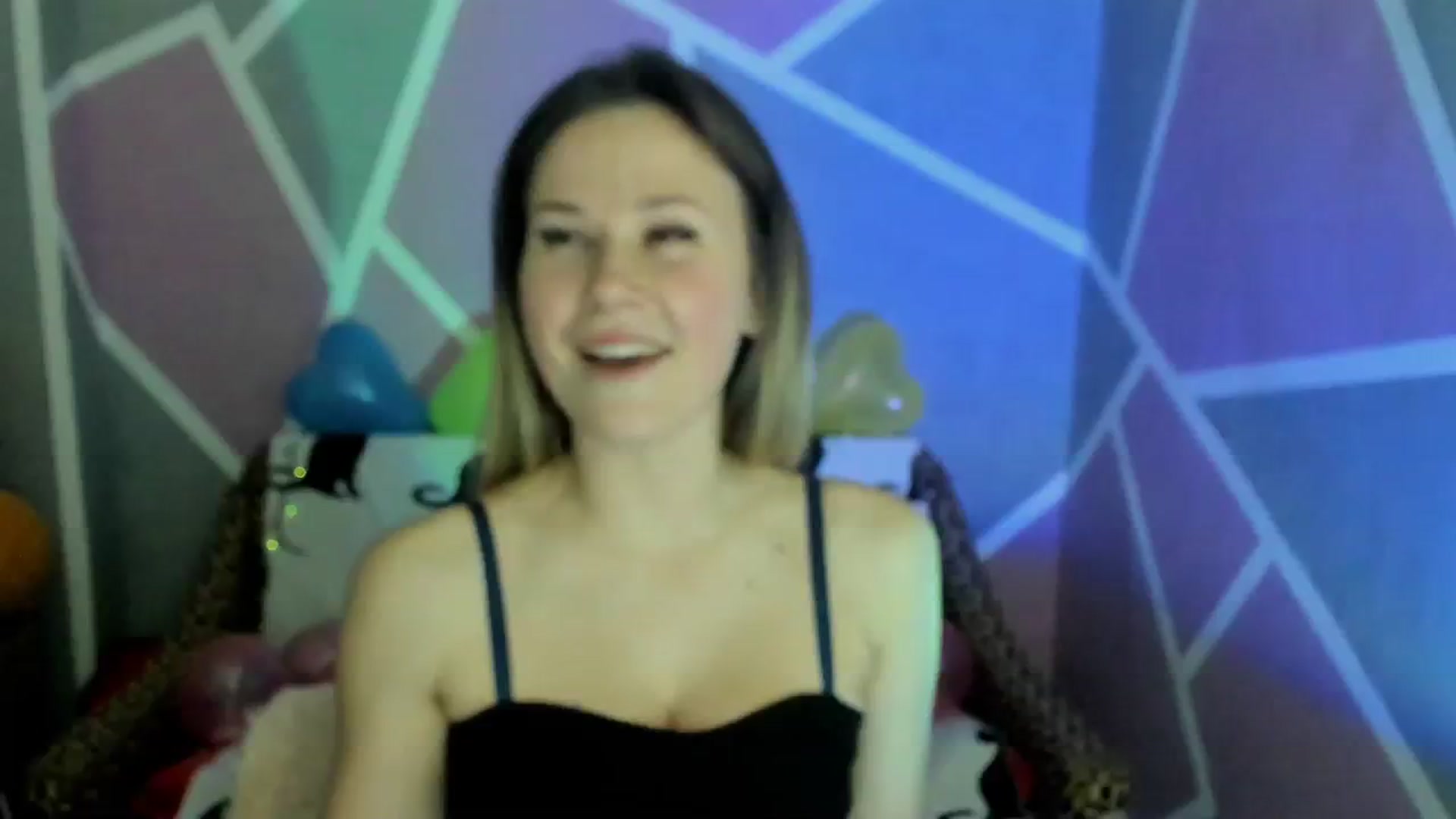 Gallery image thumbnail from Sexy_Ukr's myfreecams stream on, 02/06/2024, 19:15 image 1 of 20