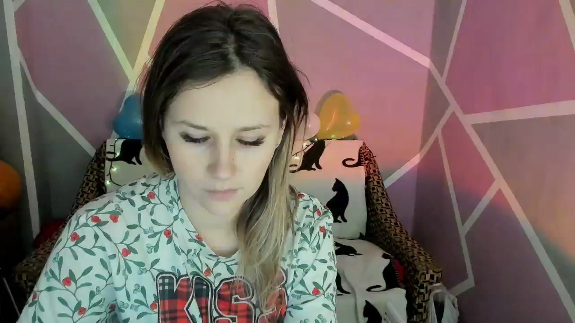 Gallery image thumbnail from Sexy_Ukr's myfreecams stream on, 02/09/2024, 14:41 image 1 of 20