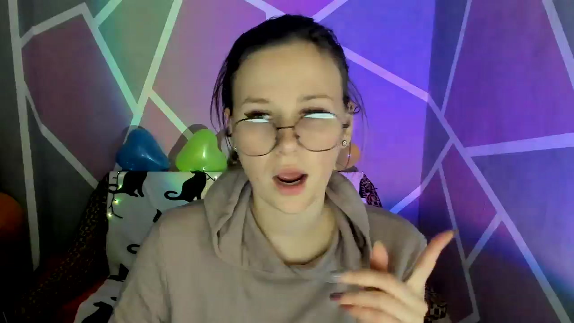 Gallery image thumbnail from Sexy_Ukr's myfreecams stream on, 02/10/2024, 18:57 image 7 of 20