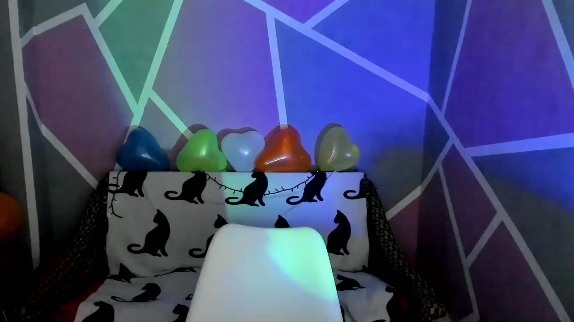 Gallery image thumbnail from Sexy_Ukr's myfreecams stream on, 02/10/2024, 18:57 image 16 of 20