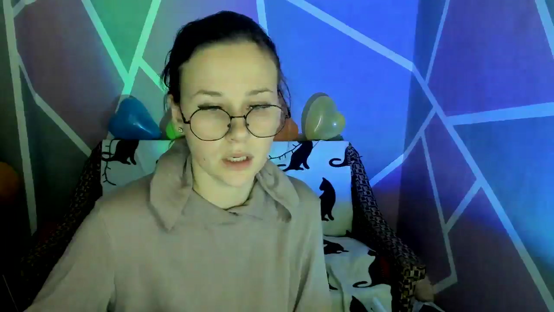 Gallery image thumbnail from Sexy_Ukr's myfreecams stream on, 02/10/2024, 18:57 image 2 of 20