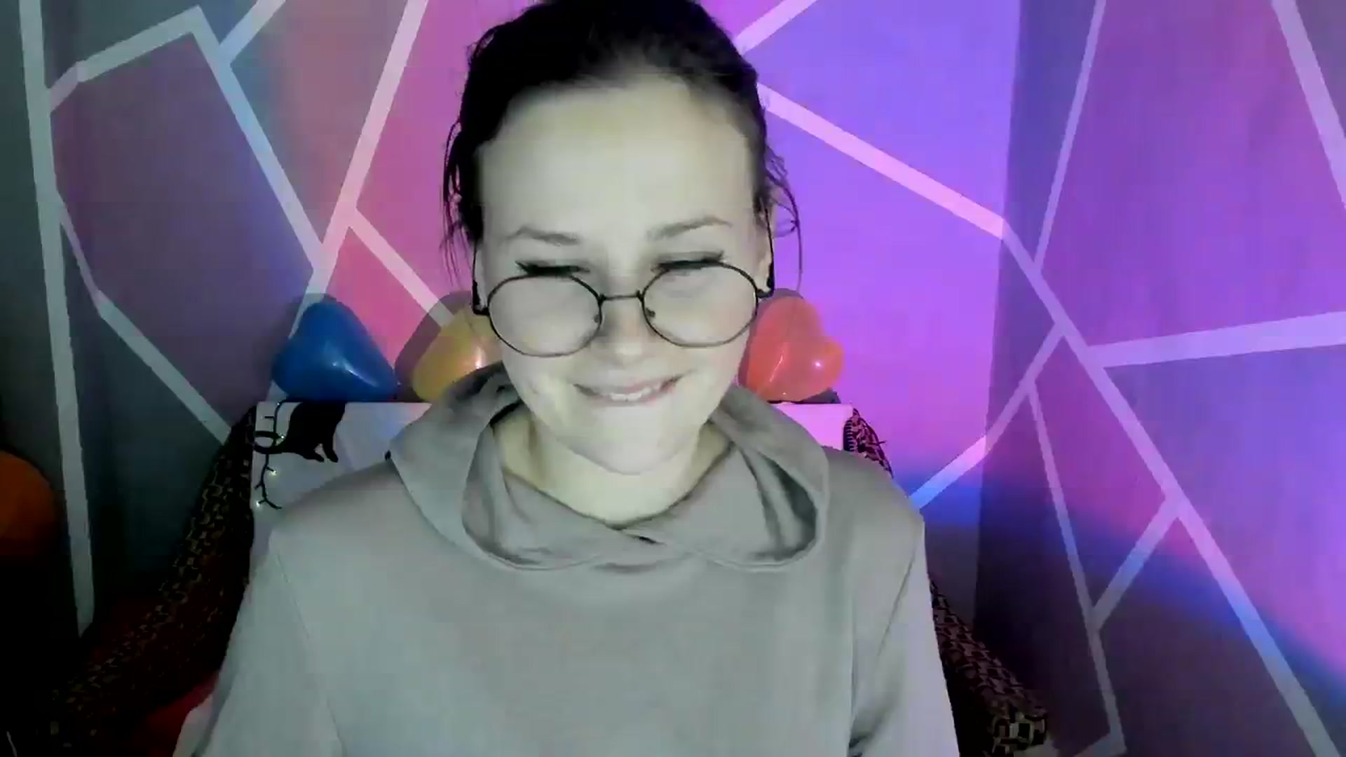 Gallery image thumbnail from Sexy_Ukr's myfreecams stream on, 02/10/2024, 18:57 image 4 of 20