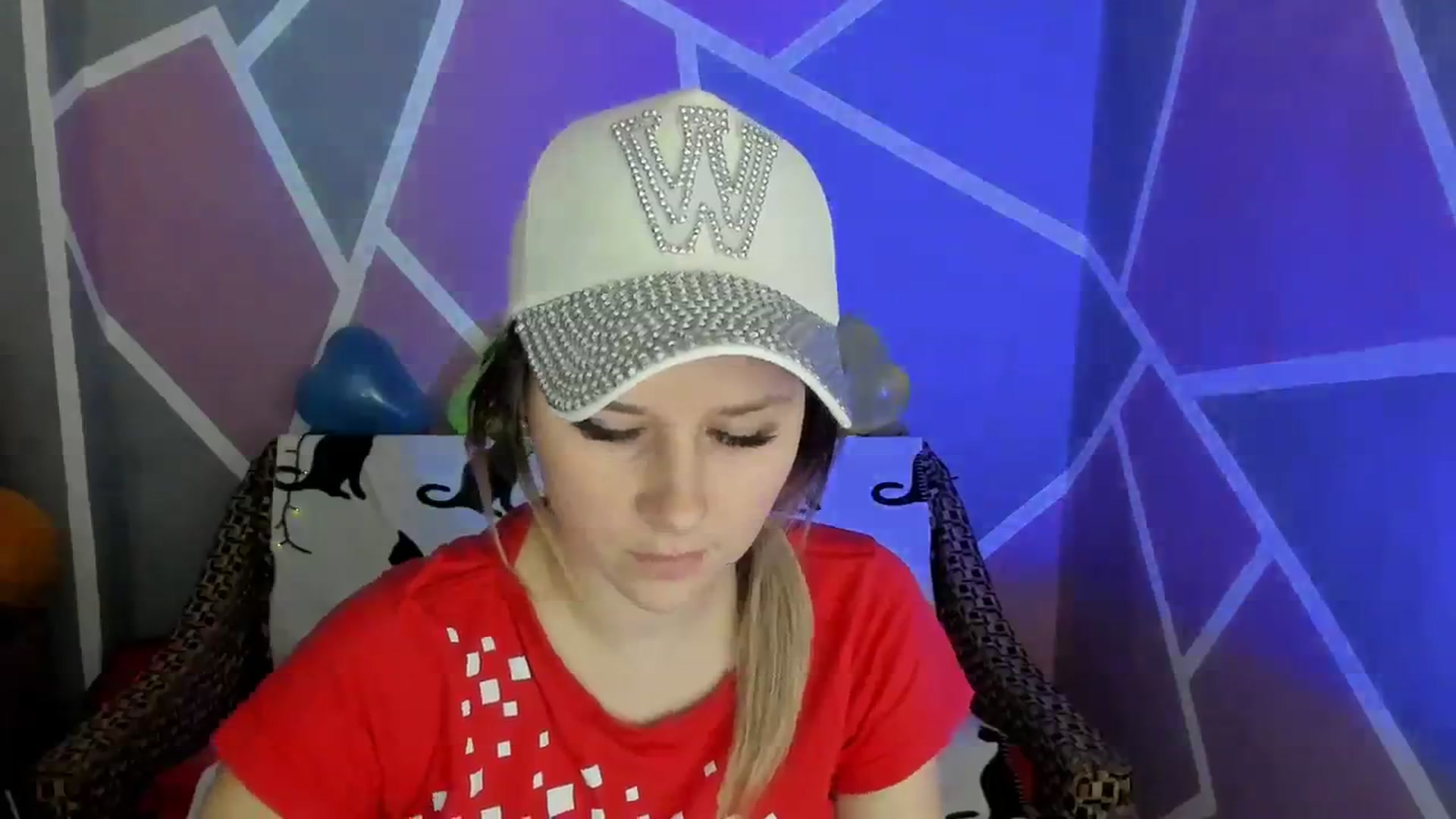 Gallery image thumbnail from Sexy_Ukr's myfreecams stream on, 02/11/2024, 17:22 image 17 of 20