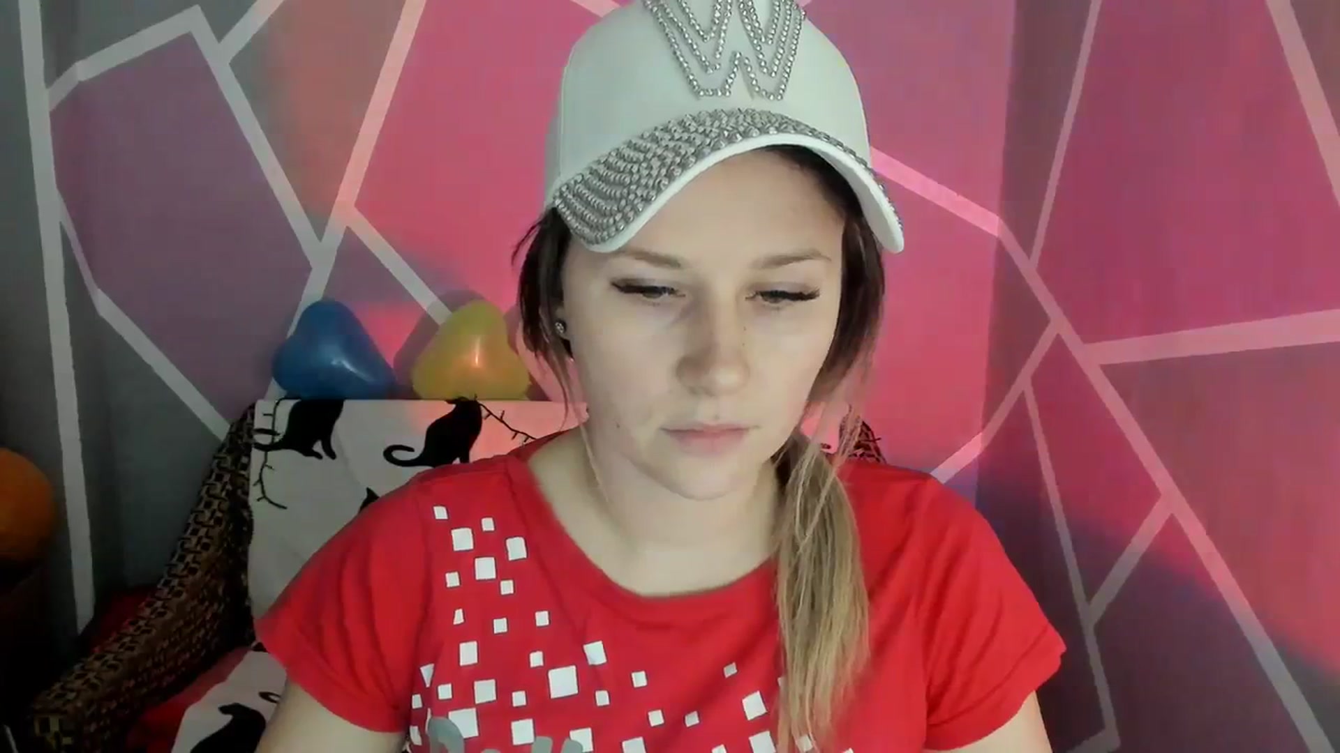 Gallery image thumbnail from Sexy_Ukr's myfreecams stream on, 02/11/2024, 17:22 image 15 of 20