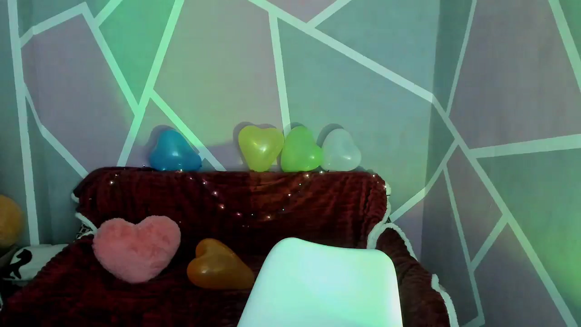 Gallery image thumbnail from Sexy_Ukr's myfreecams stream on, 02/13/2024, 21:01 image 4 of 20