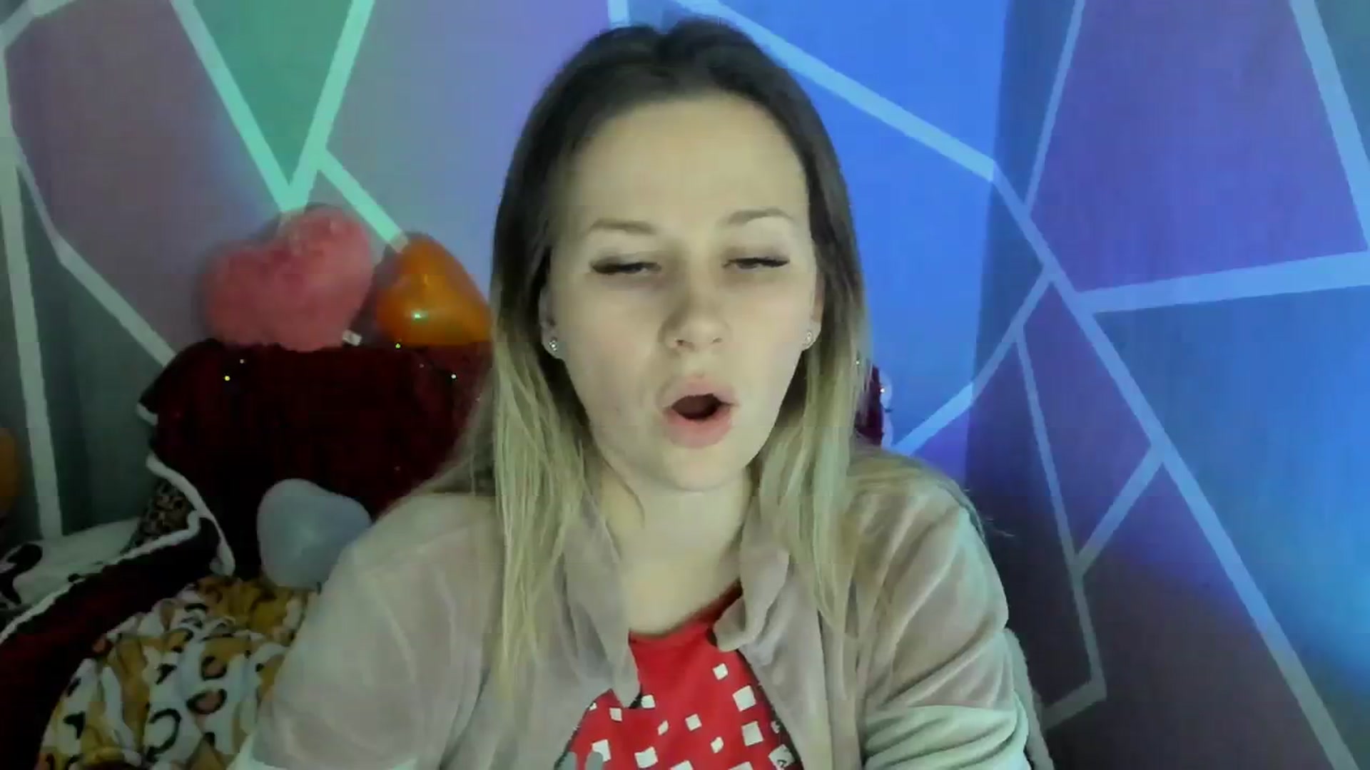 Gallery image thumbnail from Sexy_Ukr's myfreecams stream on, 02/16/2024, 17:17 image 15 of 20