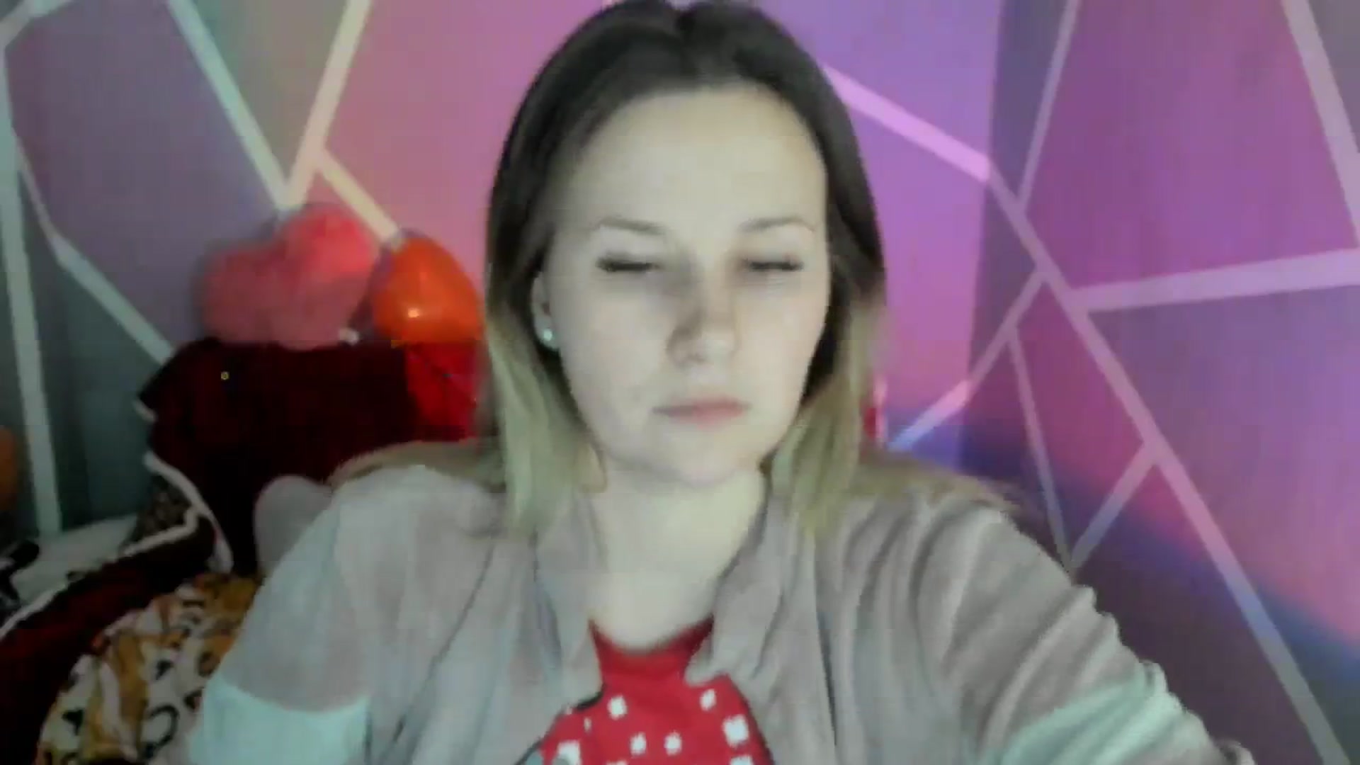 Gallery image thumbnail from Sexy_Ukr's myfreecams stream on, 02/16/2024, 17:17 image 14 of 20