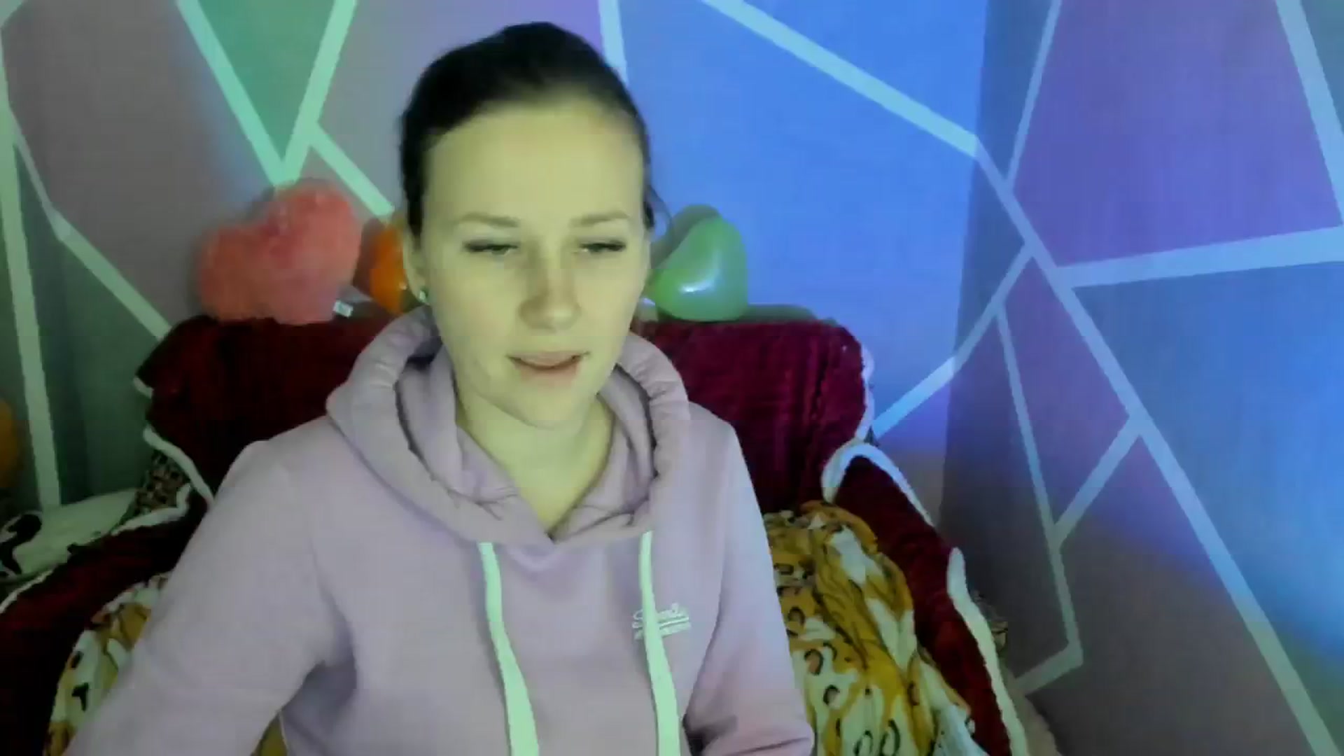 Gallery image thumbnail from Sexy_Ukr's myfreecams stream on, 02/19/2024, 18:32 image 5 of 20