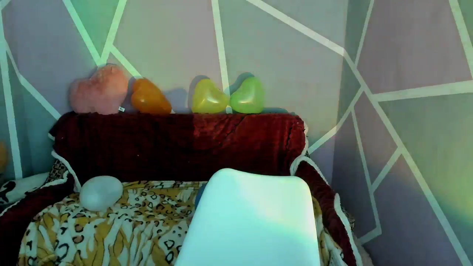Gallery image thumbnail from Sexy_Ukr's myfreecams stream on, 02/19/2024, 18:32 image 14 of 20