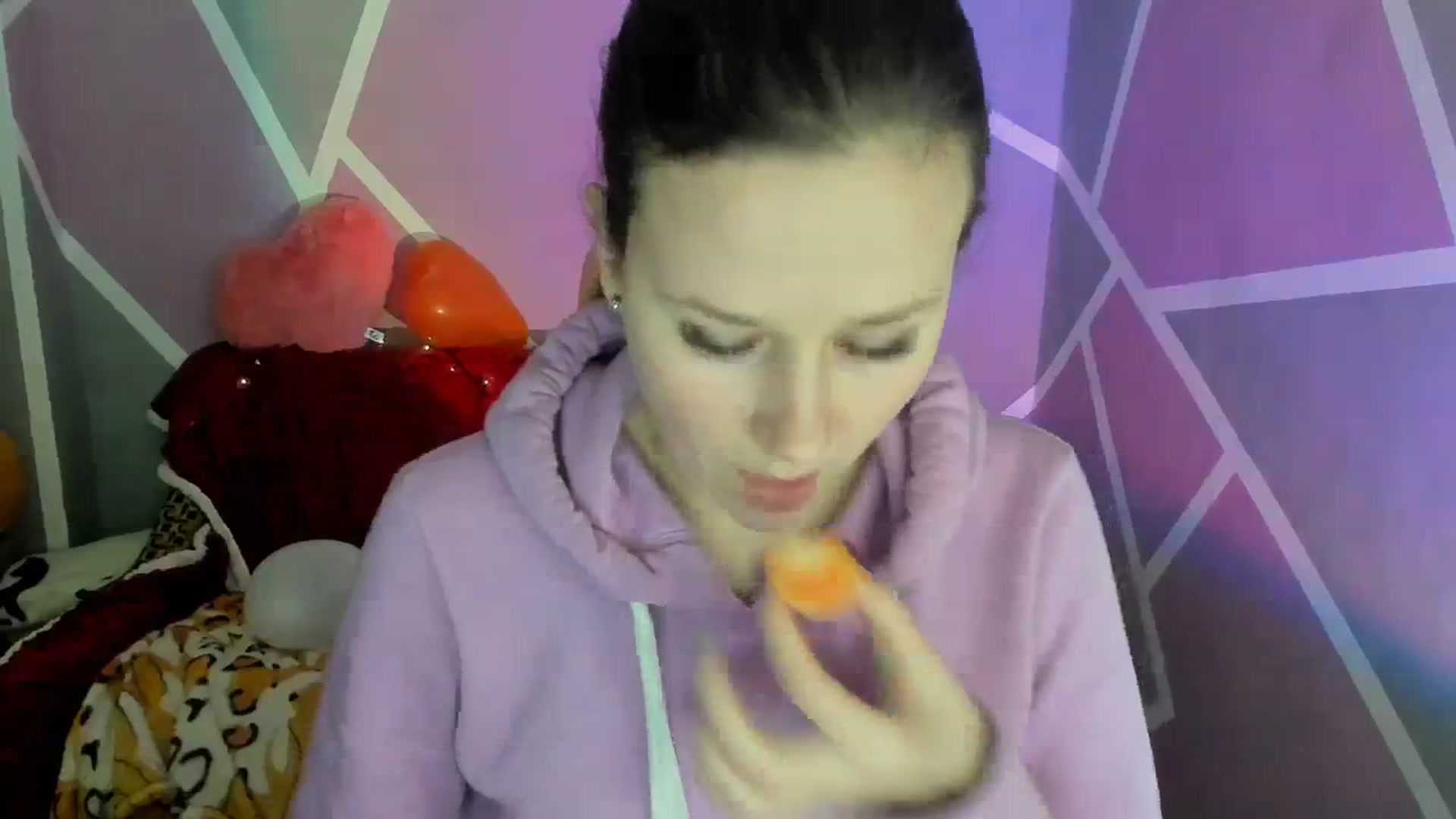 Gallery image thumbnail from Sexy_Ukr's myfreecams stream on, 02/19/2024, 18:32 image 8 of 20