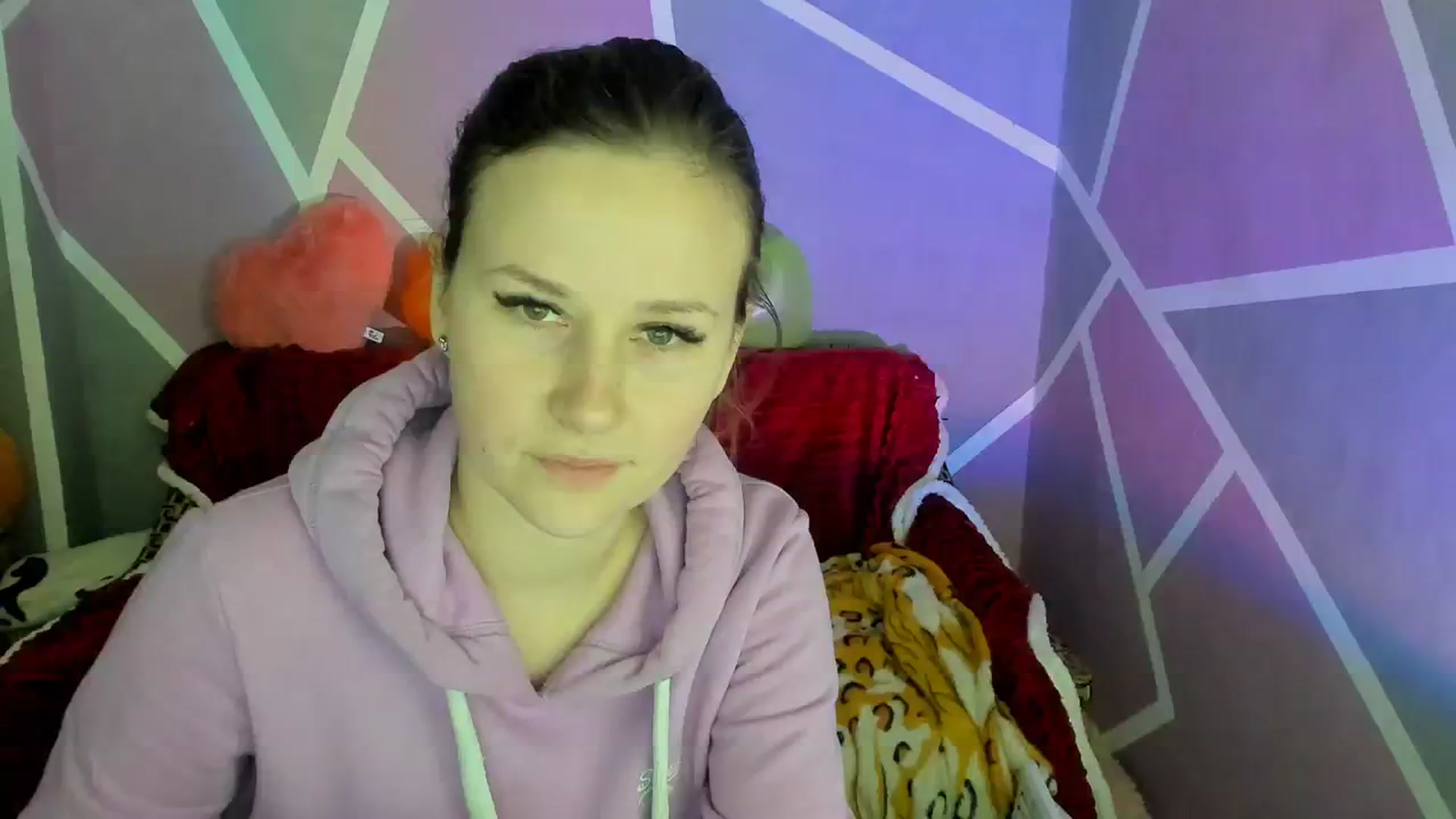Gallery image thumbnail from Sexy_Ukr's myfreecams stream on, 02/19/2024, 18:32 image 10 of 20