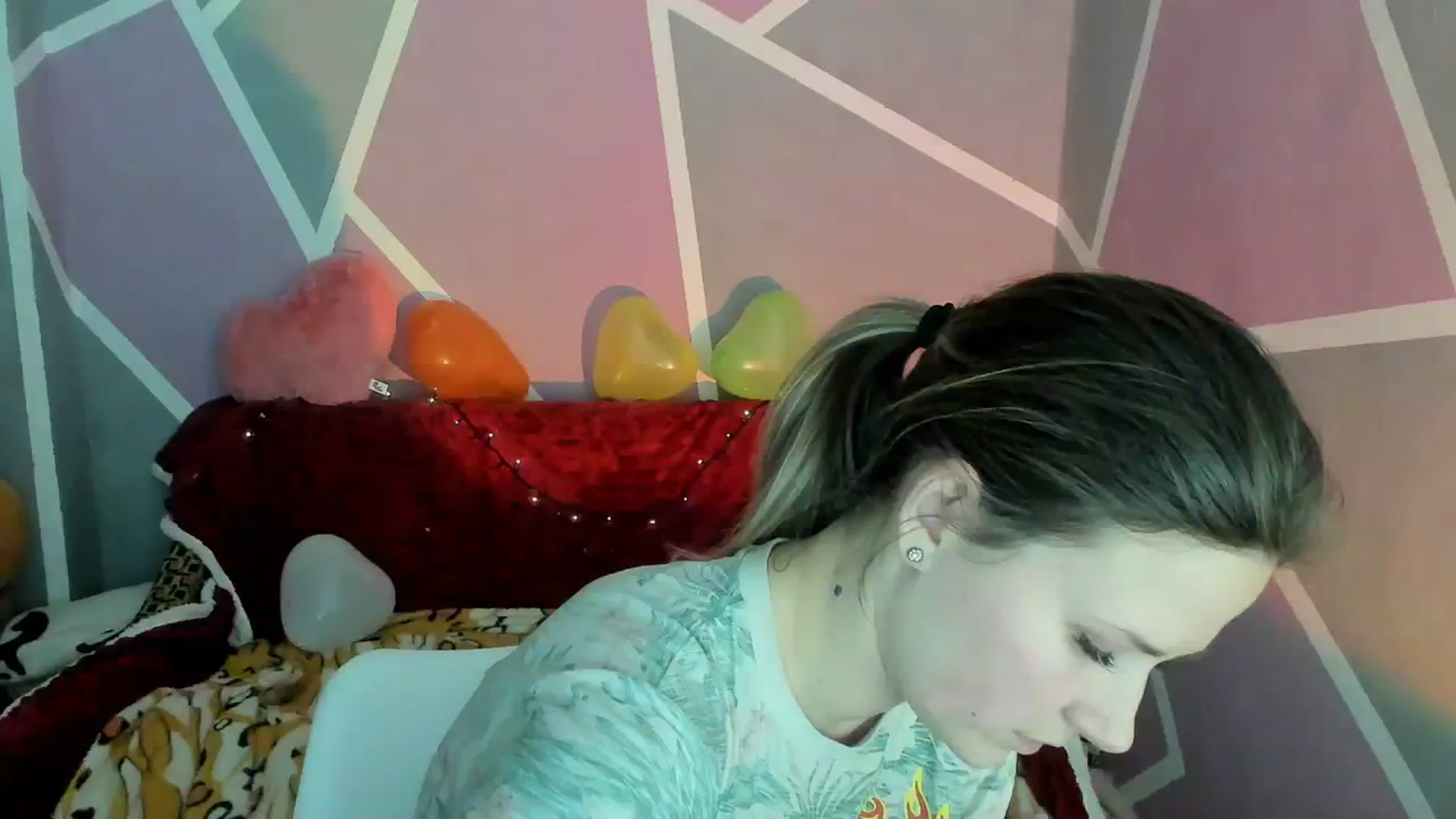 Gallery image thumbnail from Sexy_Ukr's myfreecams stream on, 02/25/2024, 18:19 image 18 of 20