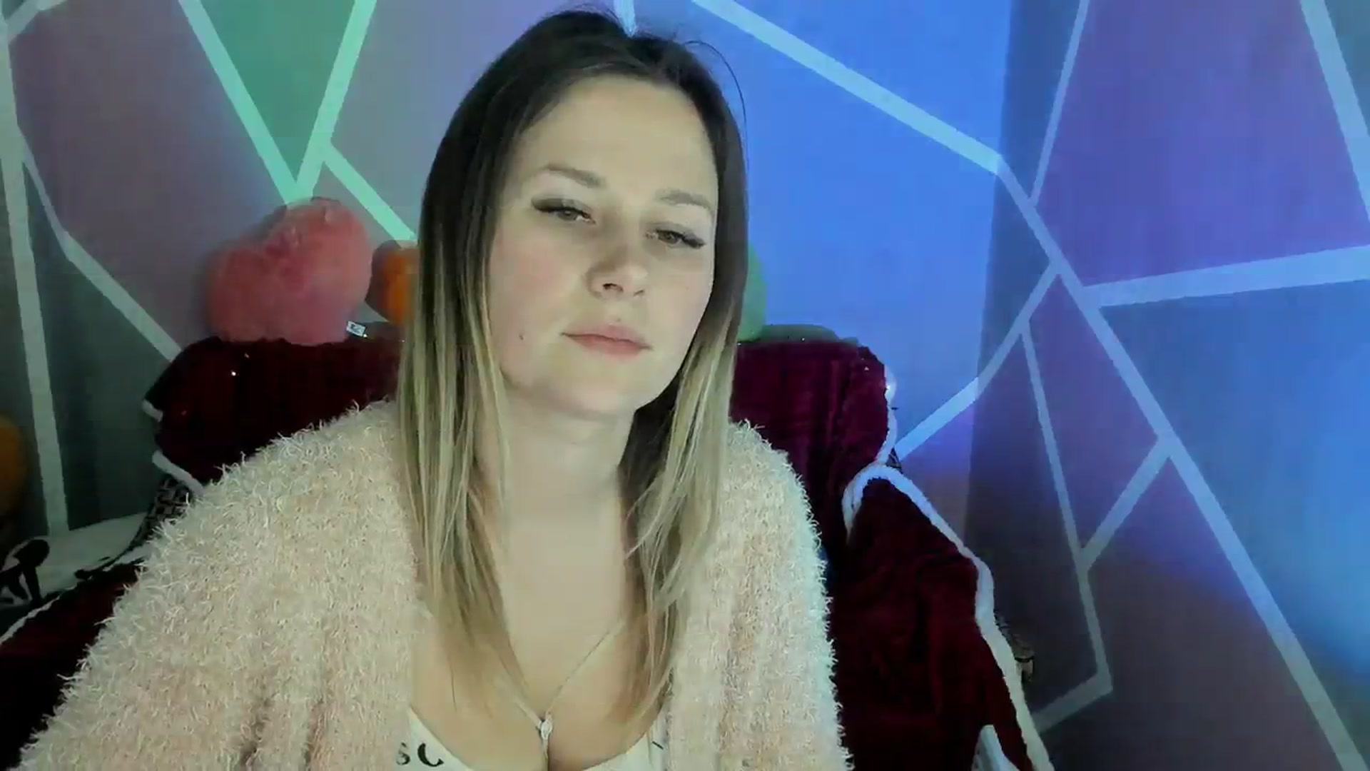 Gallery image thumbnail from Sexy_Ukr's myfreecams stream on, 02/28/2024, 18:04 image 12 of 20
