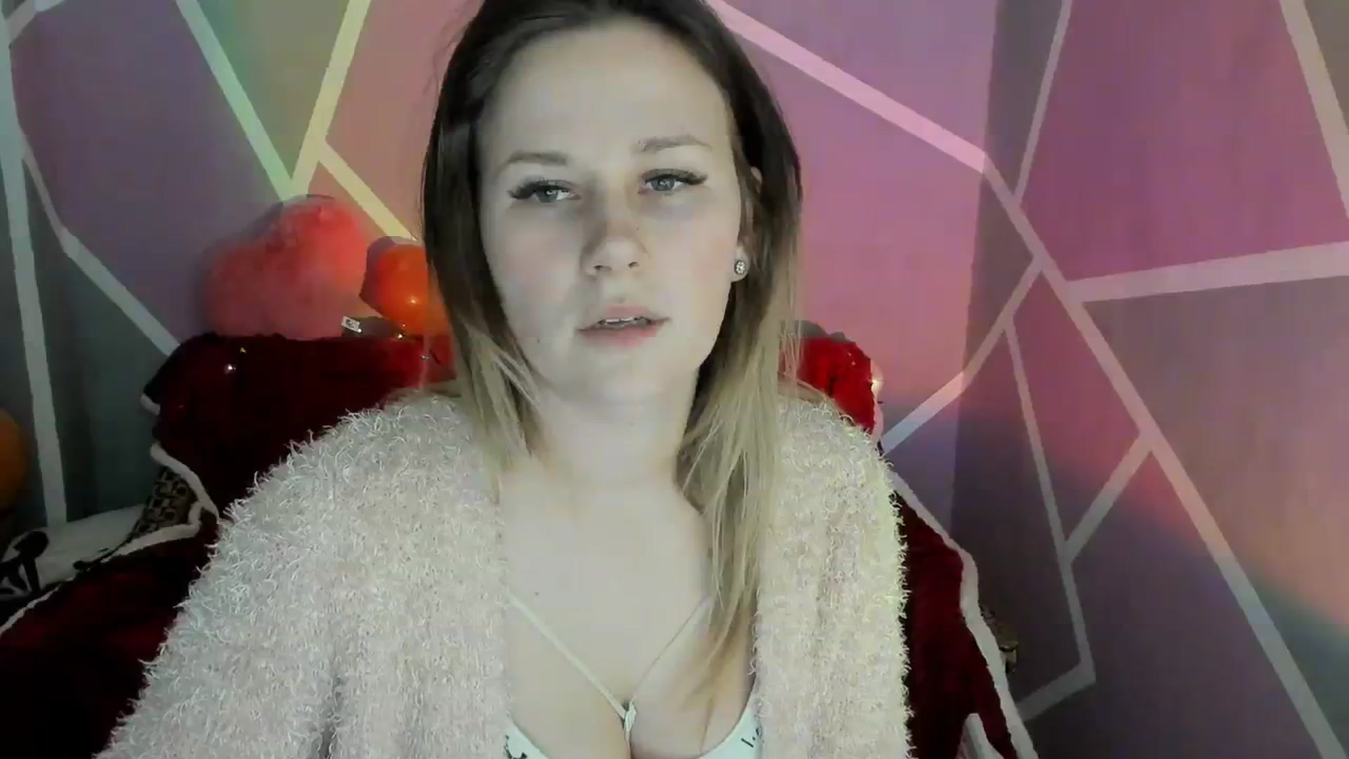 Gallery image thumbnail from Sexy_Ukr's myfreecams stream on, 02/28/2024, 18:04 image 16 of 20