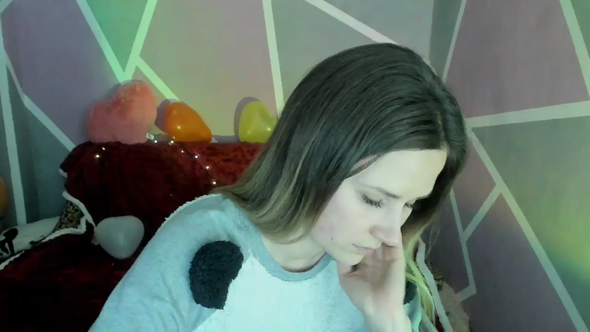 Gallery image thumbnail from Sexy_Ukr's myfreecams stream on, 03/06/2024, 18:40 image 9 of 20