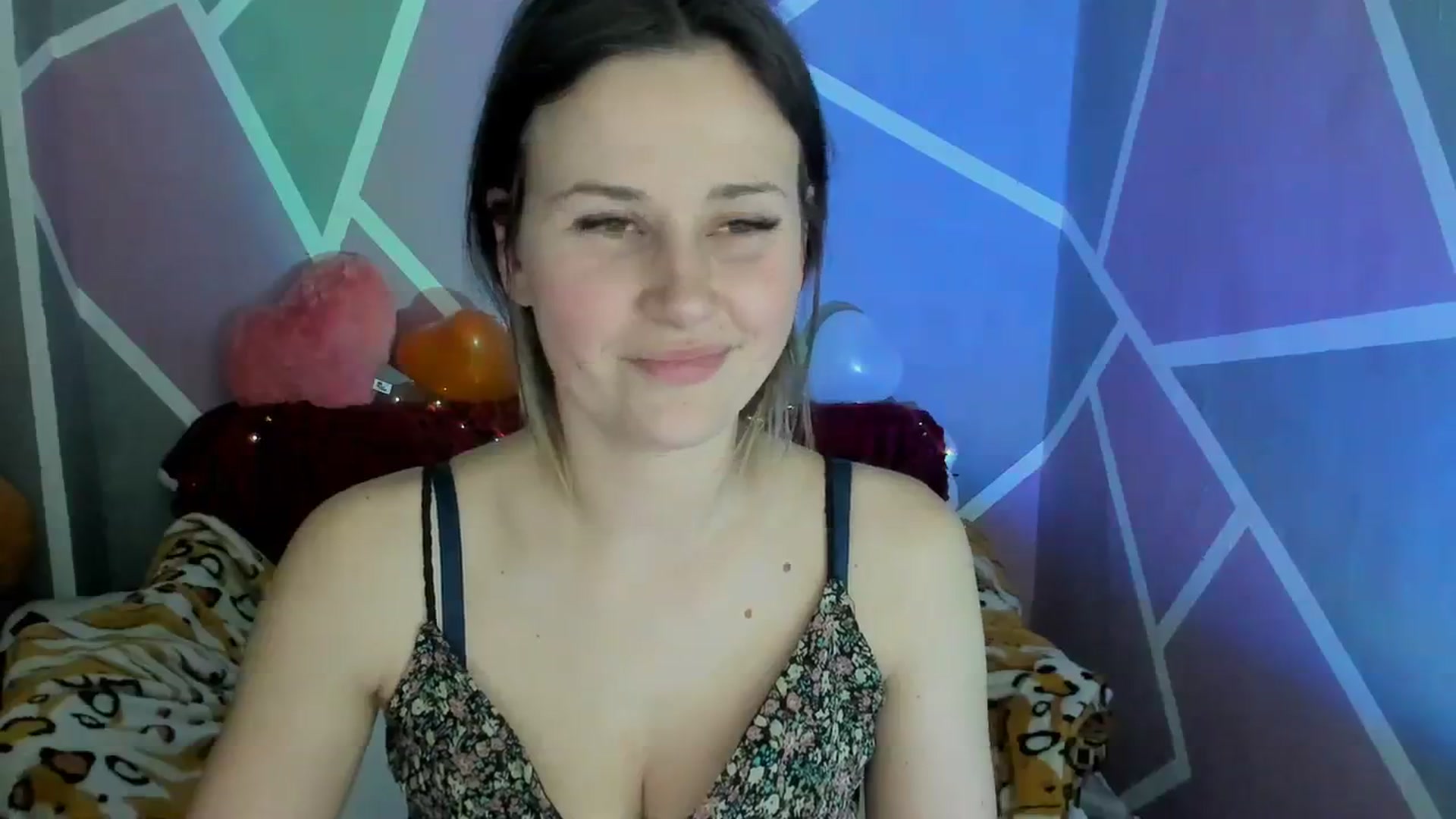 Gallery image thumbnail from Sexy_Ukr's myfreecams stream on, 03/08/2024, 18:09 image 13 of 20