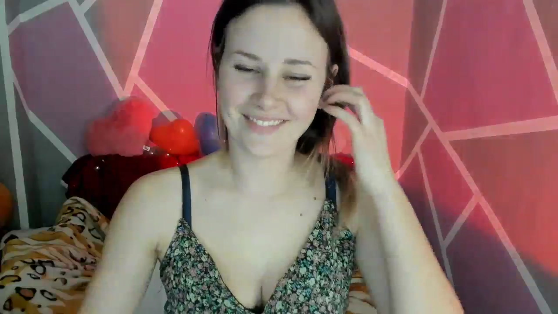 Gallery image thumbnail from Sexy_Ukr's myfreecams stream on, 03/08/2024, 18:09 image 3 of 20
