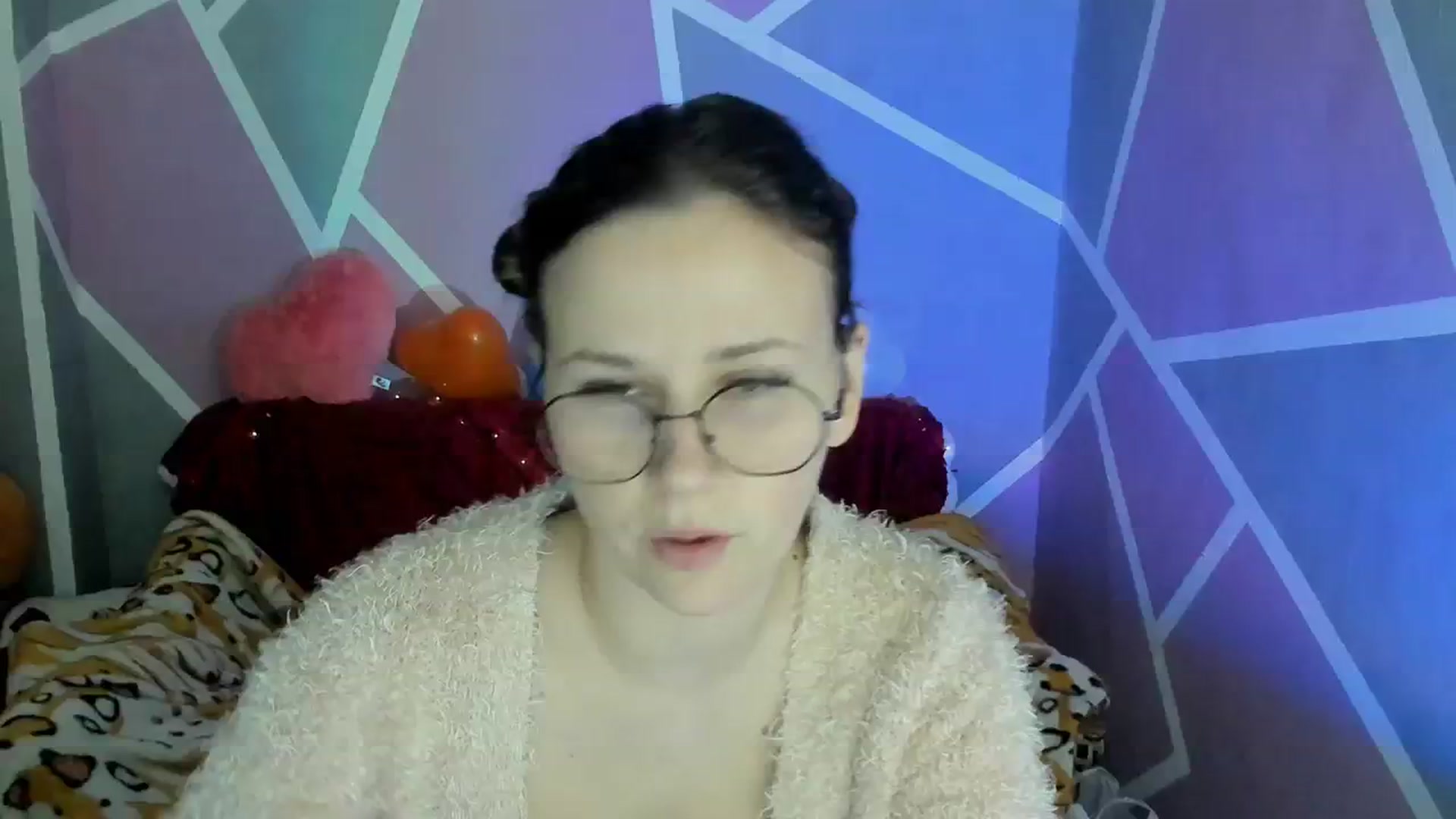 Gallery image thumbnail from Sexy_Ukr's myfreecams stream on, 03/10/2024, 16:33 image 1 of 20