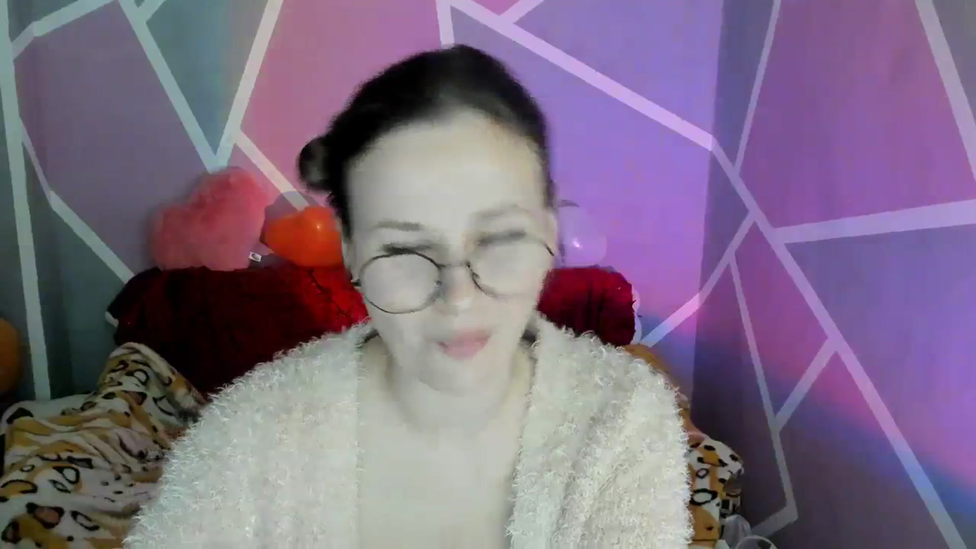 Gallery image thumbnail from Sexy_Ukr's myfreecams stream on, 03/10/2024, 16:33 image 8 of 20
