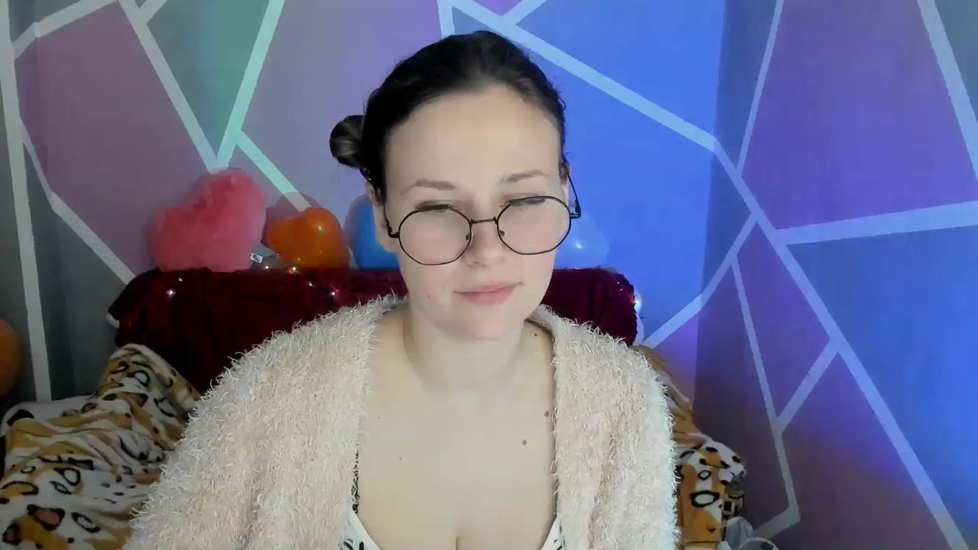 Gallery image thumbnail from Sexy_Ukr's myfreecams stream on, 03/10/2024, 16:33 image 14 of 20