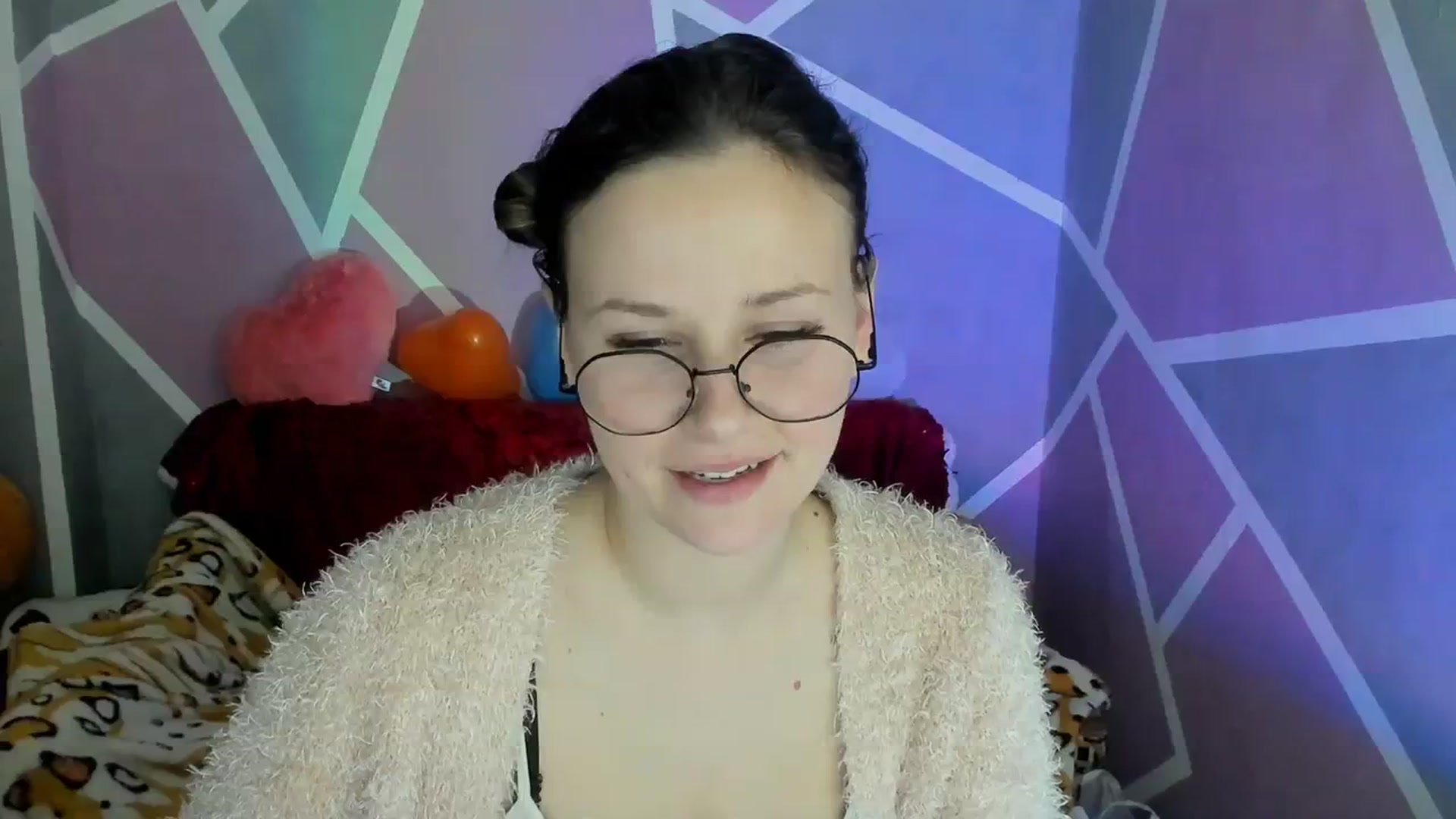 Gallery image thumbnail from Sexy_Ukr's myfreecams stream on, 03/10/2024, 16:33 image 15 of 20