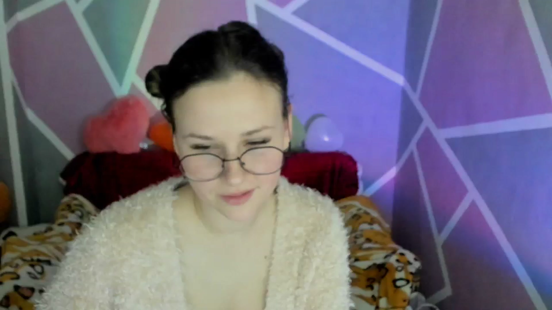 Gallery image thumbnail from Sexy_Ukr's myfreecams stream on, 03/10/2024, 18:24 image 4 of 20